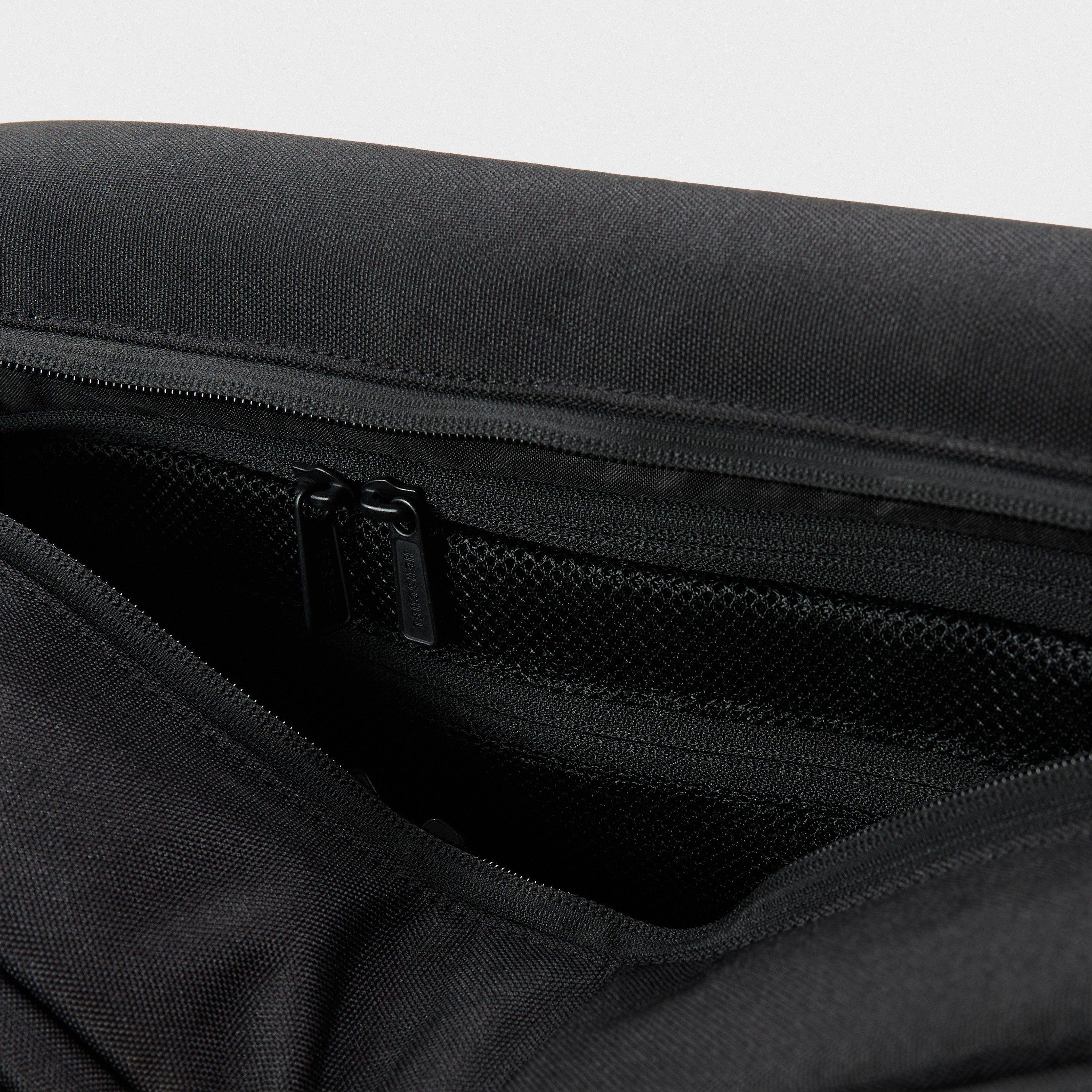 Black - Herschel Supply Co - Bowen Tech Holdall - 4