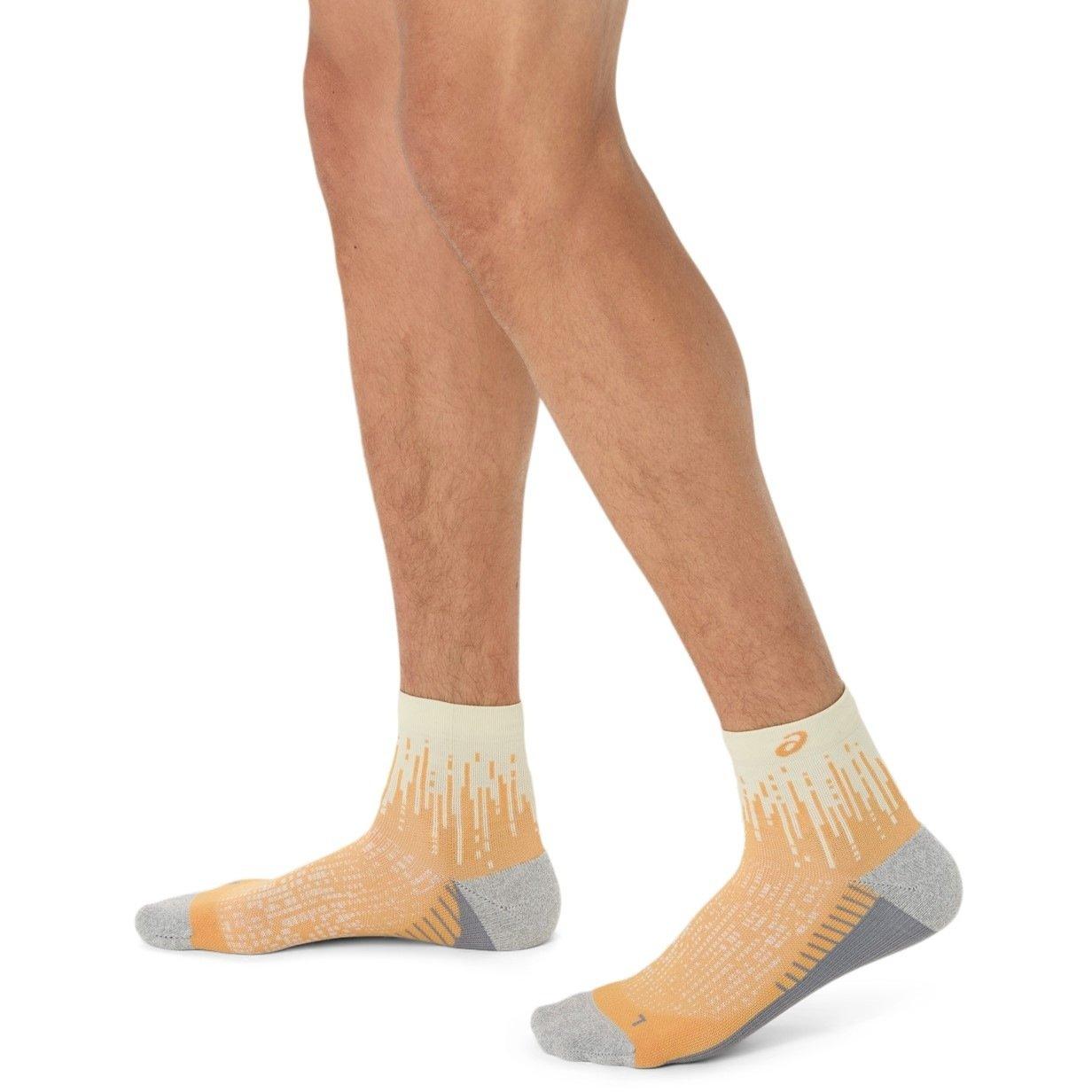 Oys Wht/Sands - Asics - Performance Running Quarter Socks - 5
