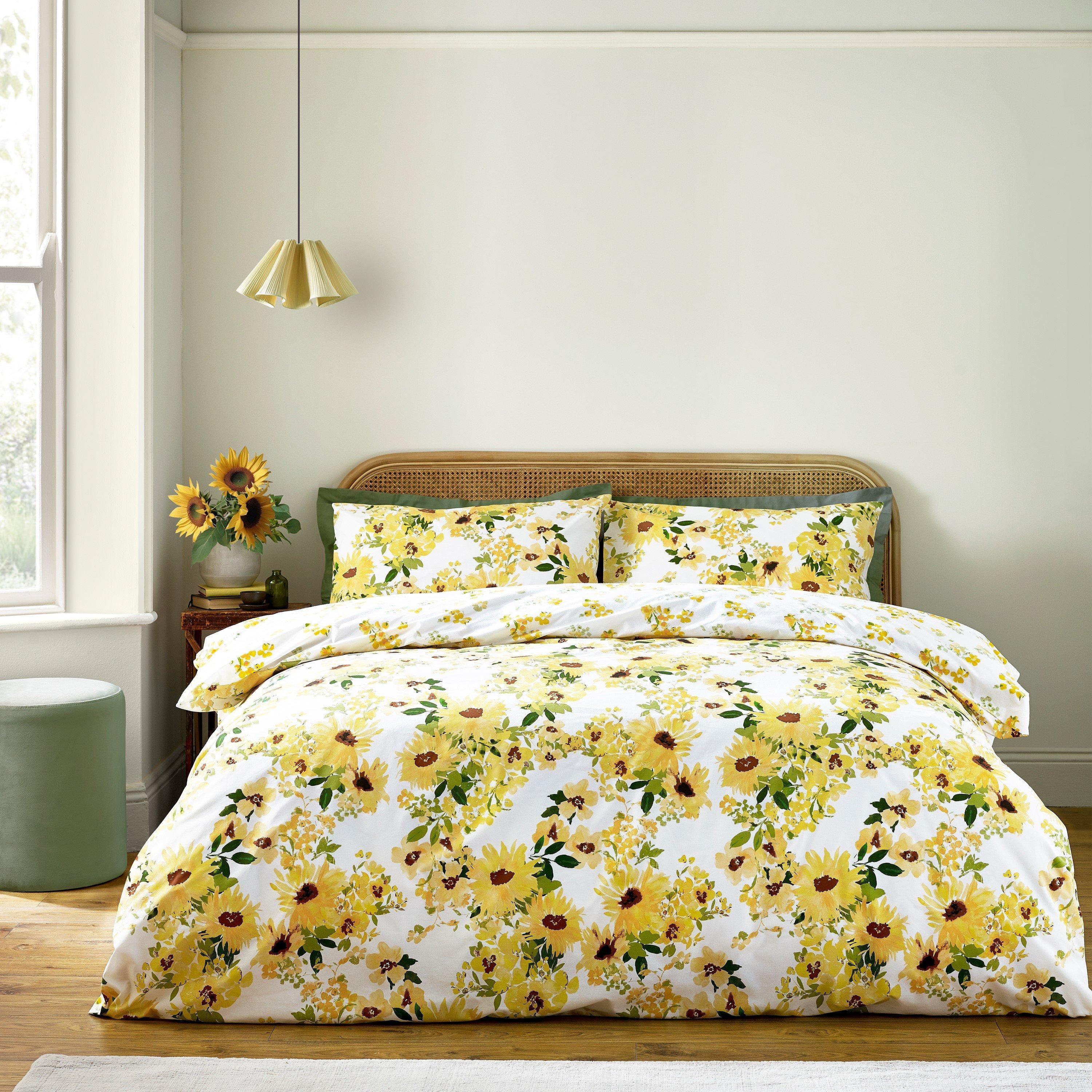 Catherine Lansfield Sunflowers Reversible Duvet Cover Set