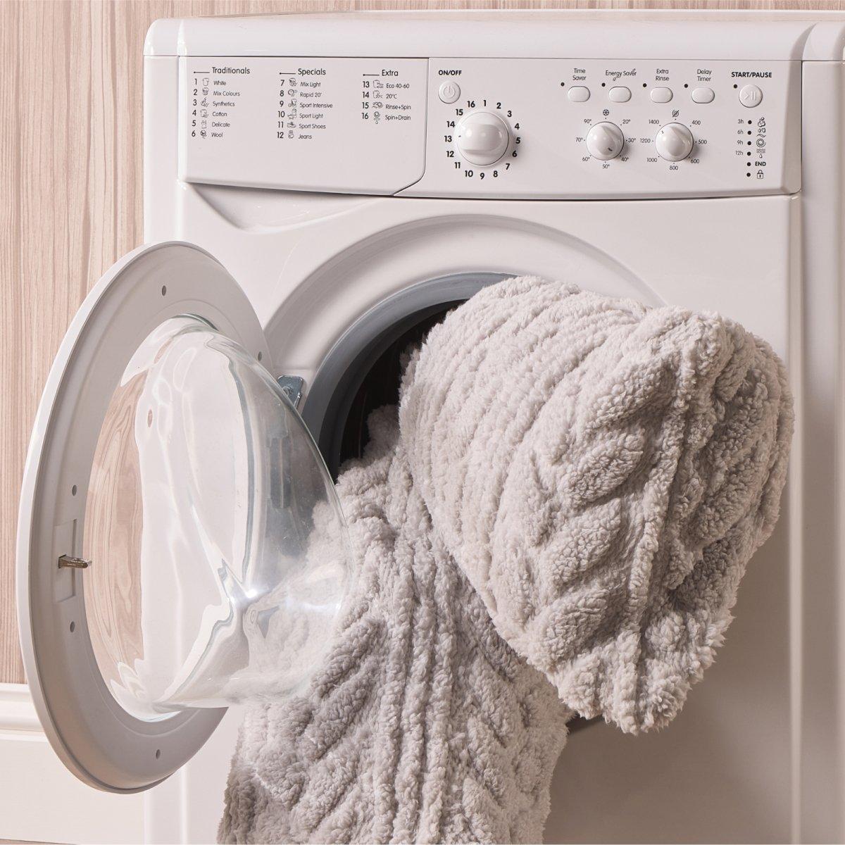 Grey - Downland - Cable Knit Pattern V-Shape Pillow - 5