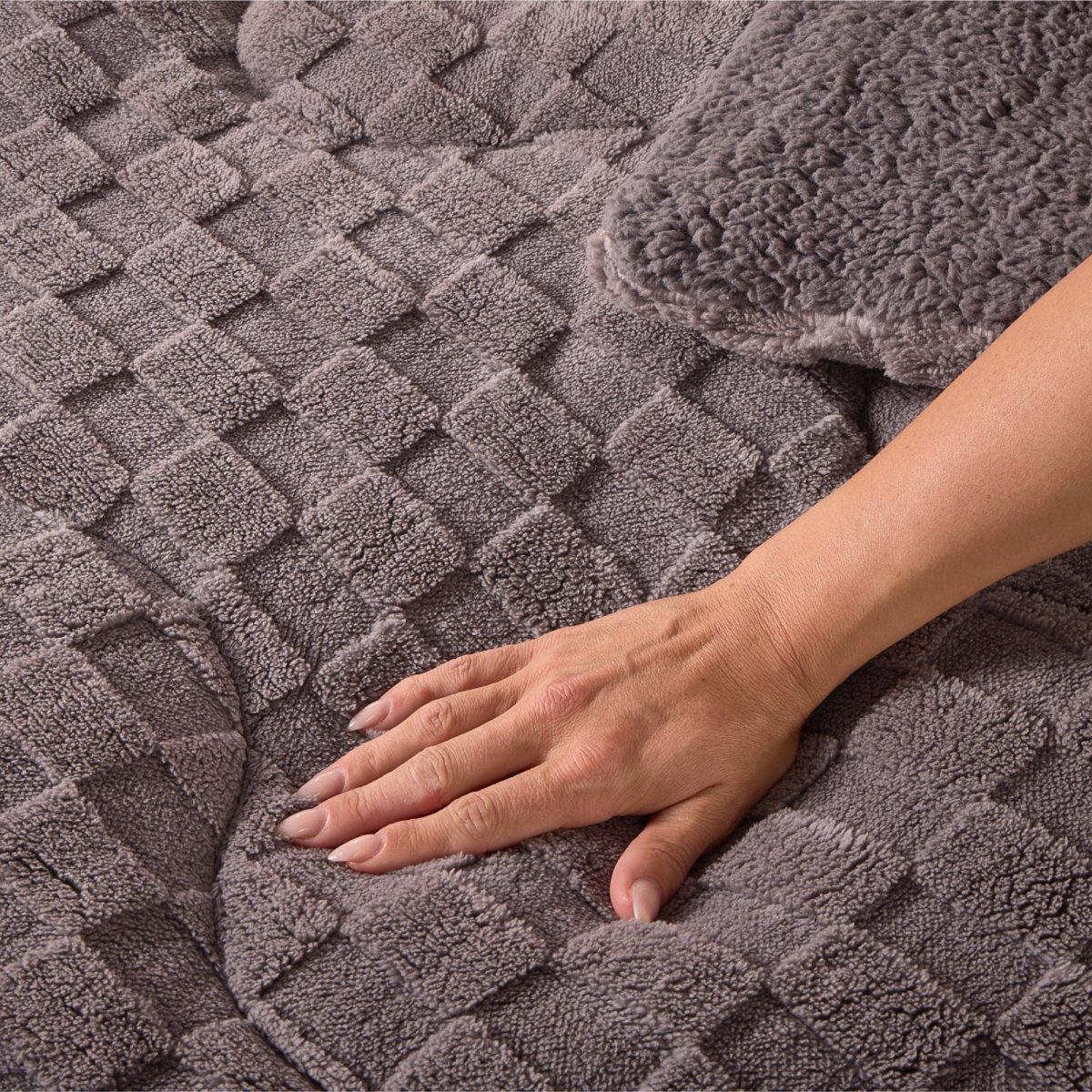 Charcoal - Downland - Luxury Chunky Waffle Coverless Duvet - 3