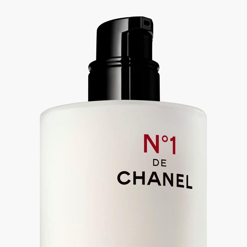 Clear - CHANEL - N°1 DE CHANEL REVITALIZING ESSENCE LOTION Plumps - Unifies – Illuminates - 2