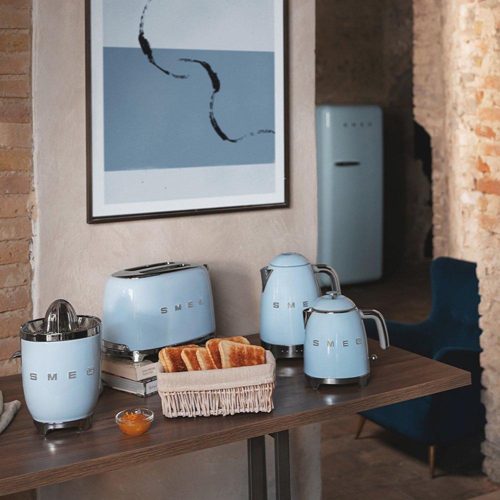 Blue - Smeg - 50s Style Mini Kettle 0.8L - 11