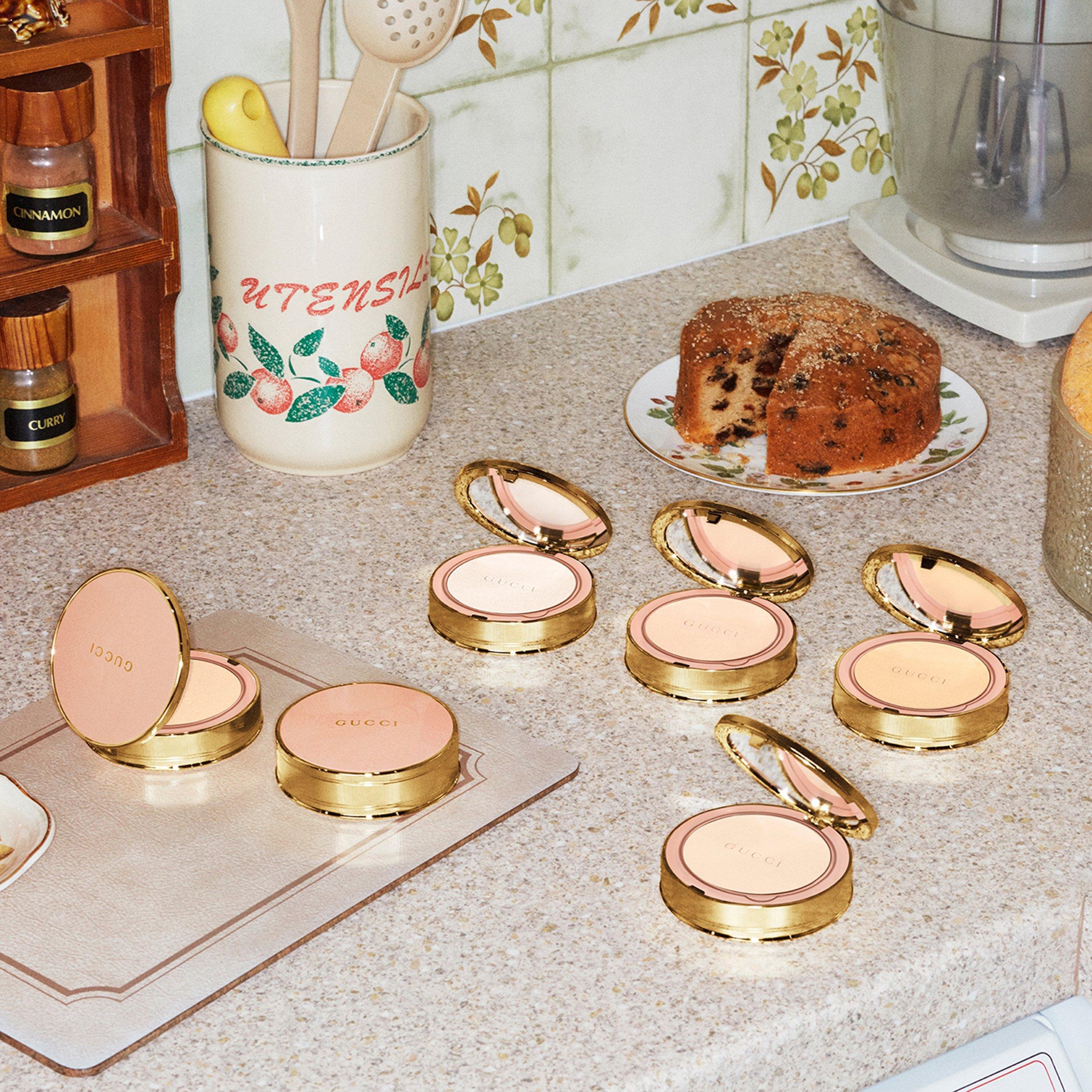 Shade 00 - Gucci - Gucci Poudre de Beaute Mat Naturel Matte Face Powder Refill - 5