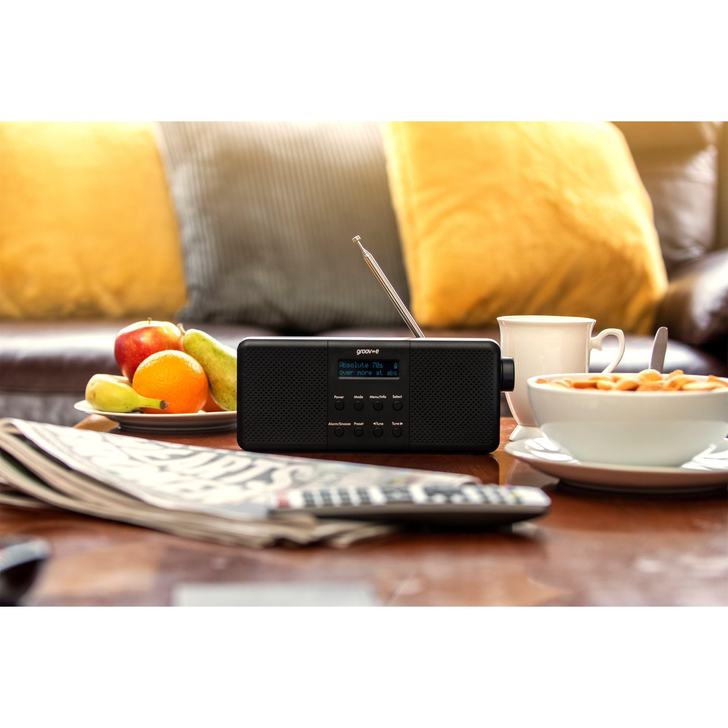 Black - Groov-e - Vienna Rechargeable Stereo DAB/FM Digital Radio - 4