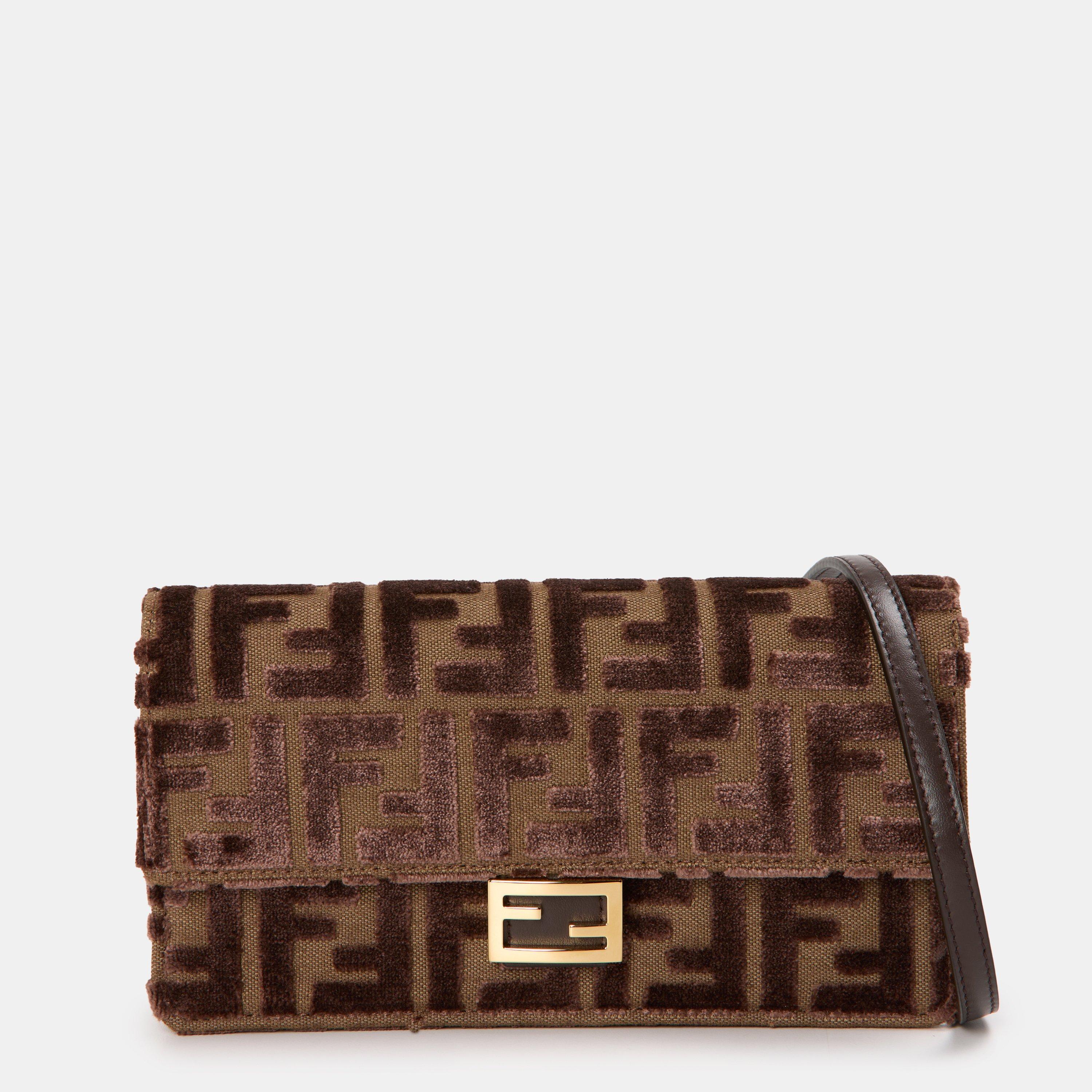 Chocolate - Fendi - Women's Wallet On Chain - 1