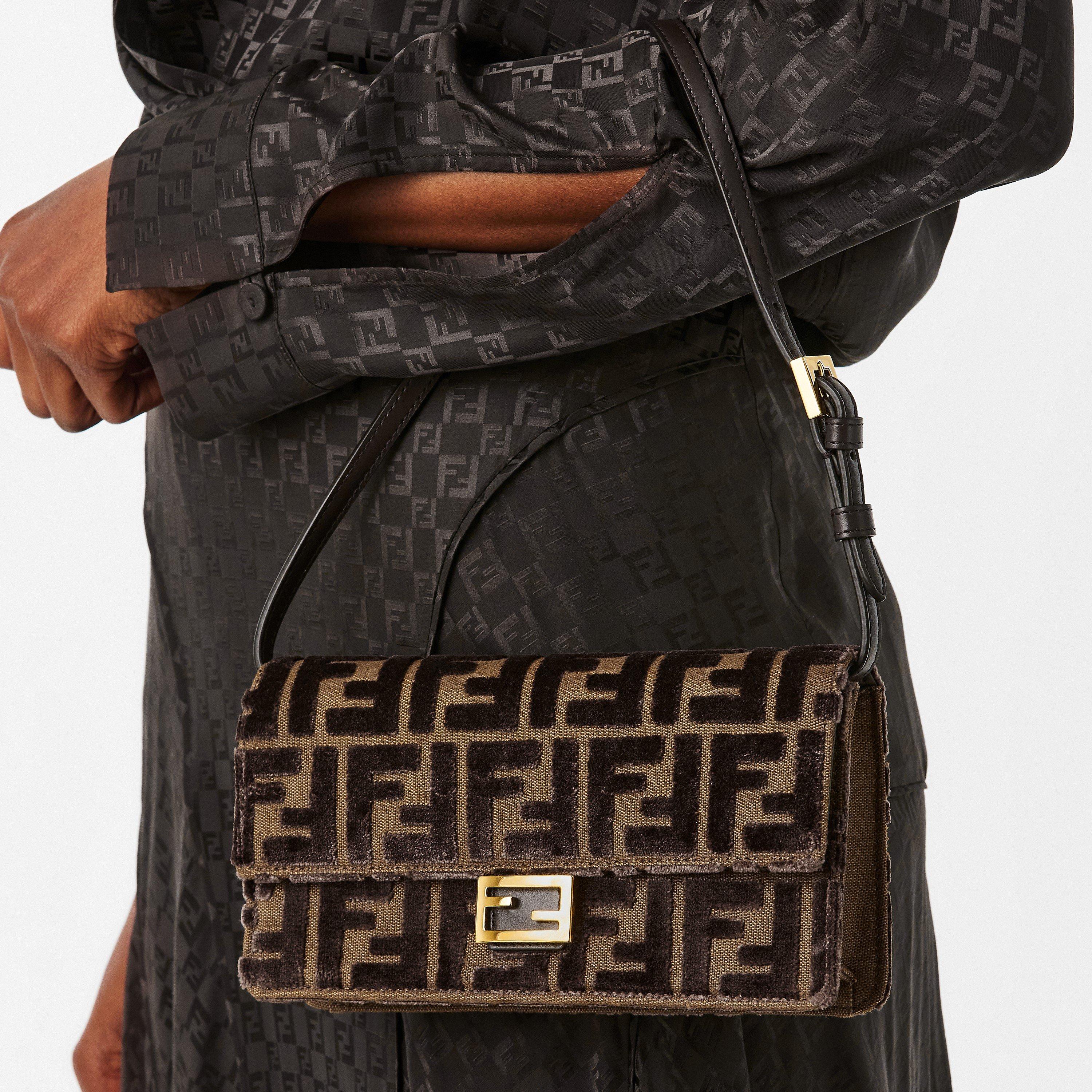 Chocolate - Fendi - Women's Wallet On Chain - 3