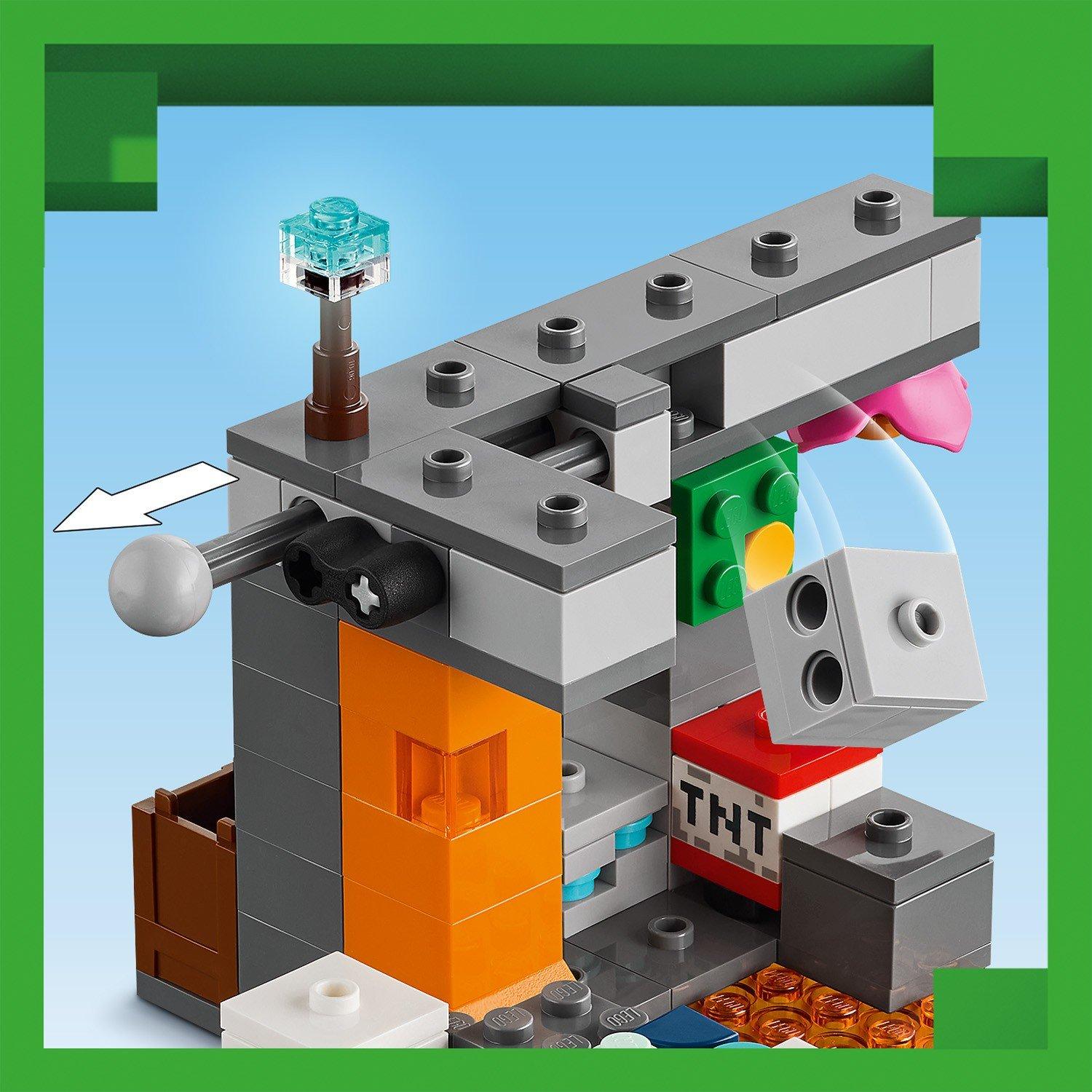 The Warden - LEGO - LEGO® Minecraft® The Warden Encounter Collectible Video Game Merch 21274 - 12