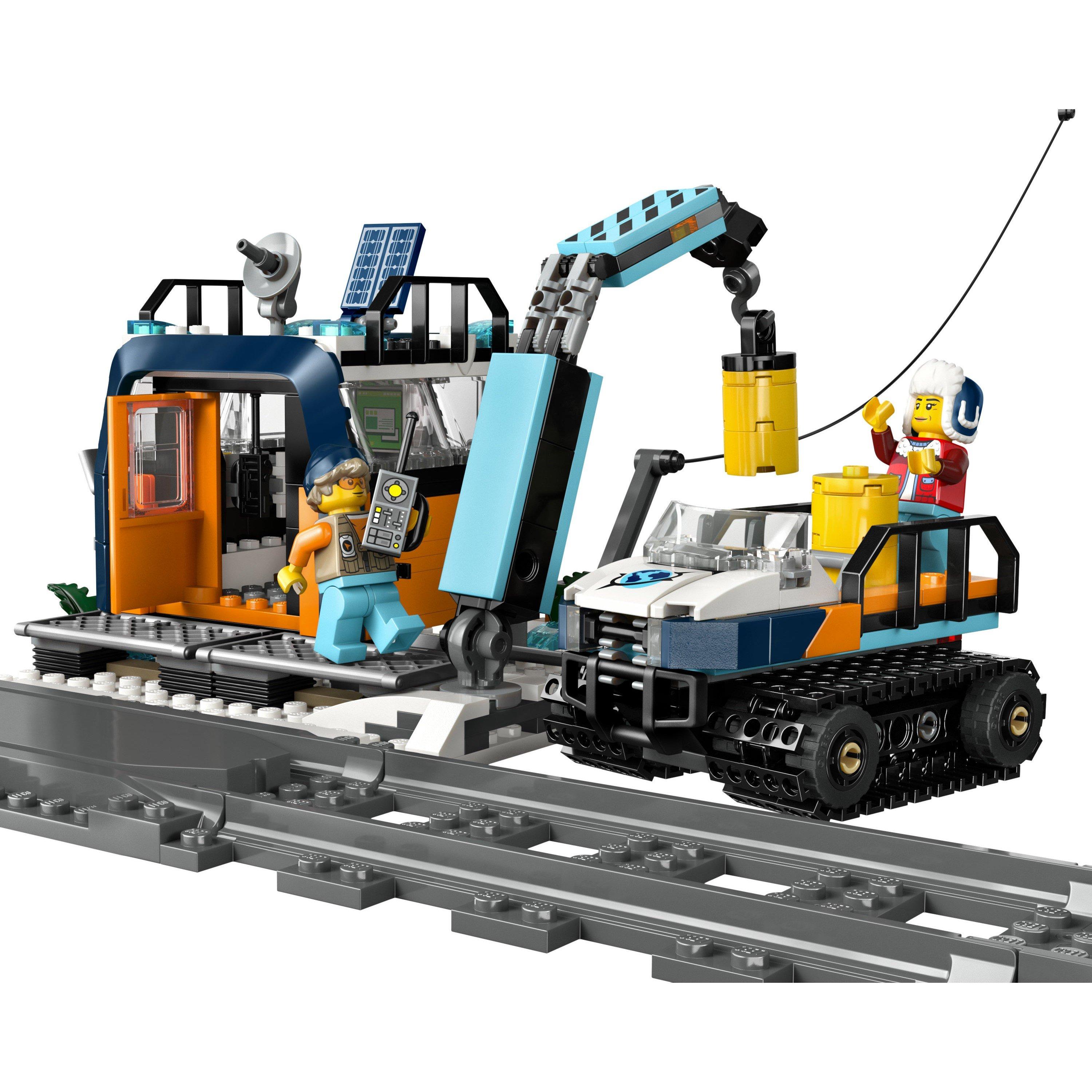 Arctic Train - LEGO - LEGO® City Explorers’ Arctic Polar Express Train Toy Vehicle Set 60470 - 14
