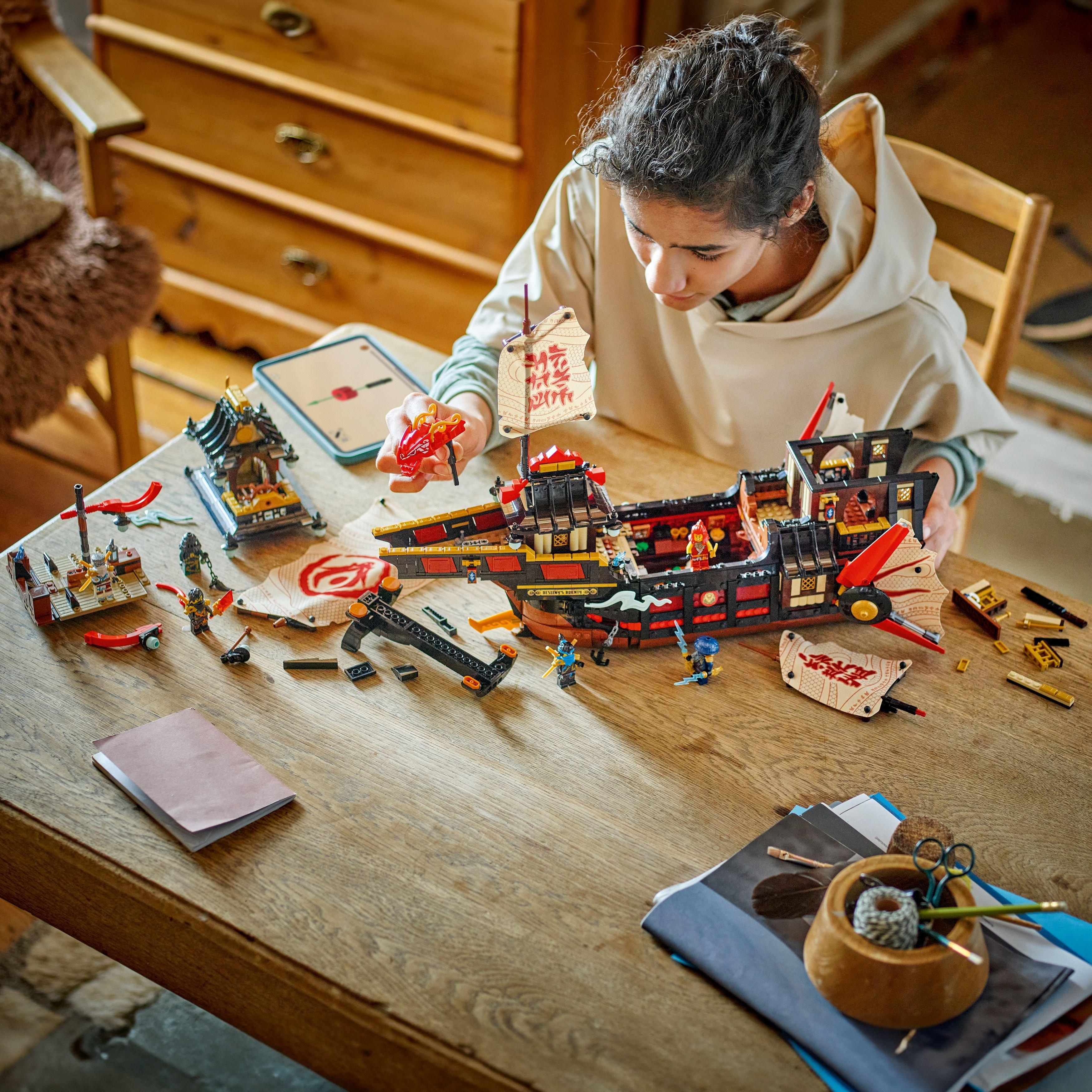 Temple Bounty - LEGO - LEGO® NINJAGO® The Temple Bounty Ship Toy Building Kit 71848 - 2