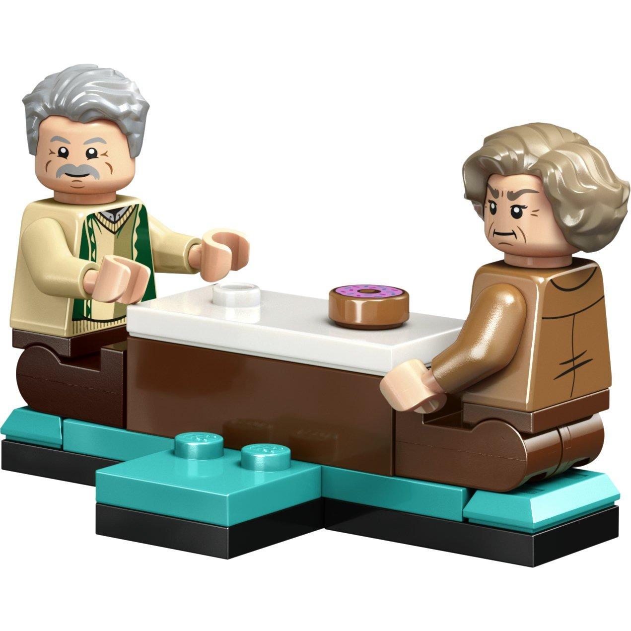 Marges Visit - LEGO - LEGO® Harry Potter™ Privet Drive: Aunt Marge’s Visit Buildable House 76451 - 14