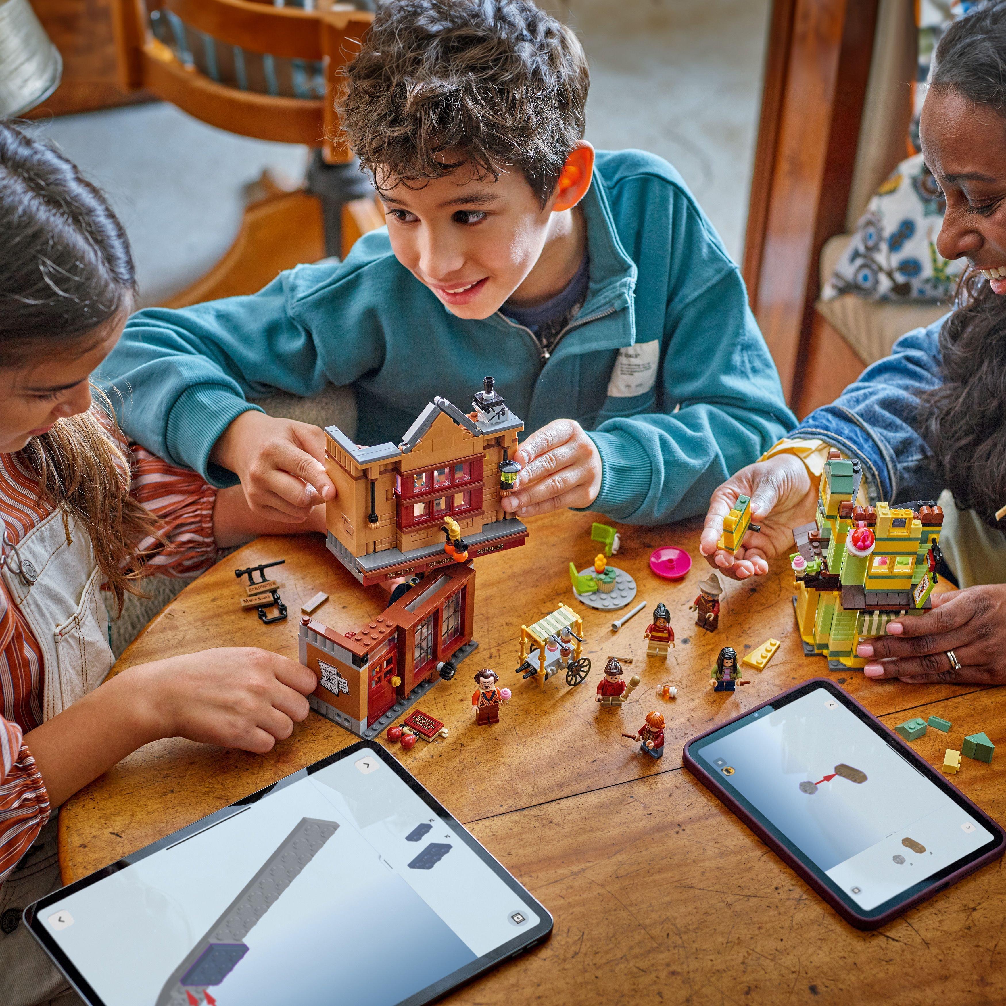 Geschäfte - LEGO - LEGO® Harry Potter™ Quality Quidditch™ Supplies & Ice Cream Parlour Set 76452 - 2