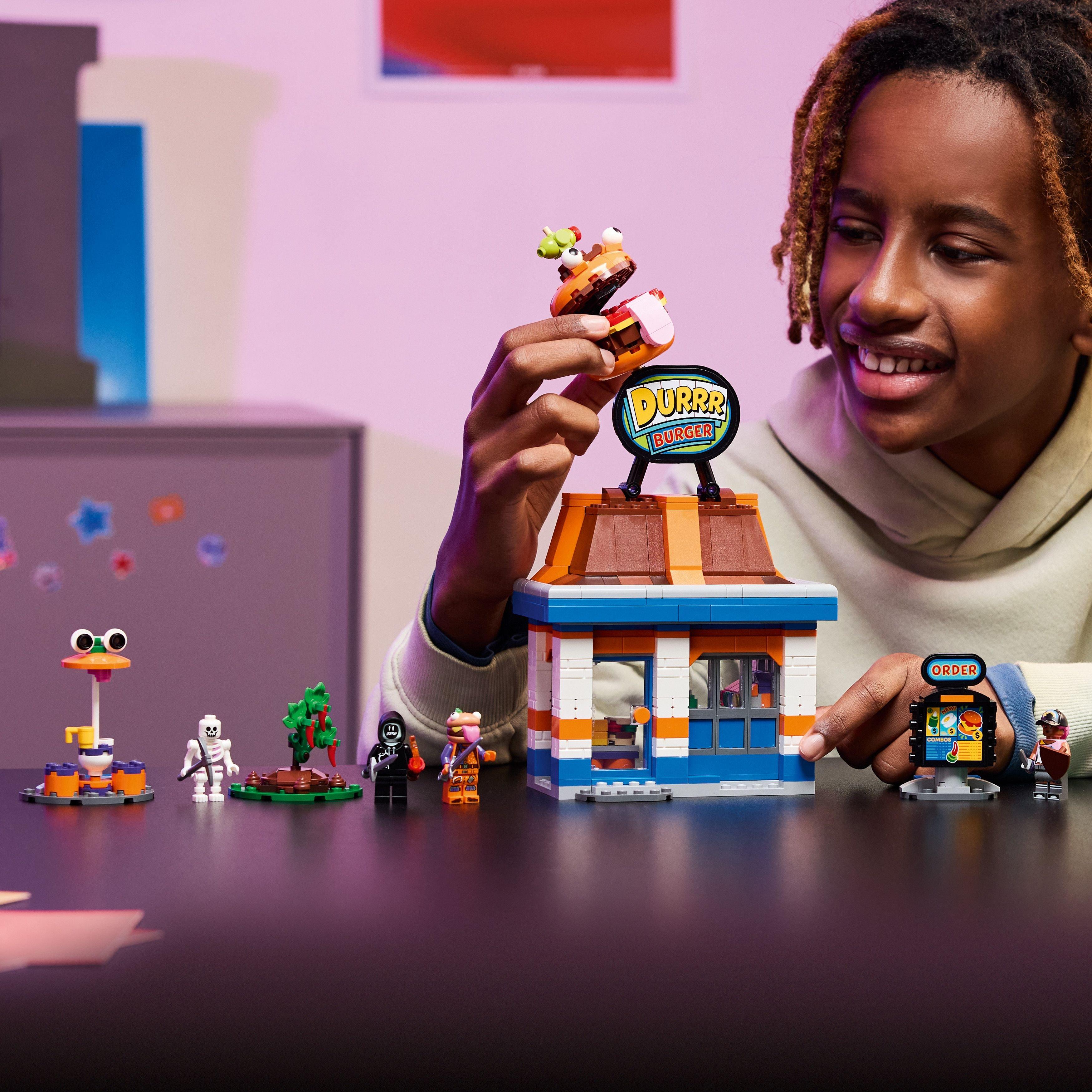 Durr Restaurant - LEGO - LEGO® Fortnite® Durrr Burger Restaurant Video Game Toy 77076 - 3