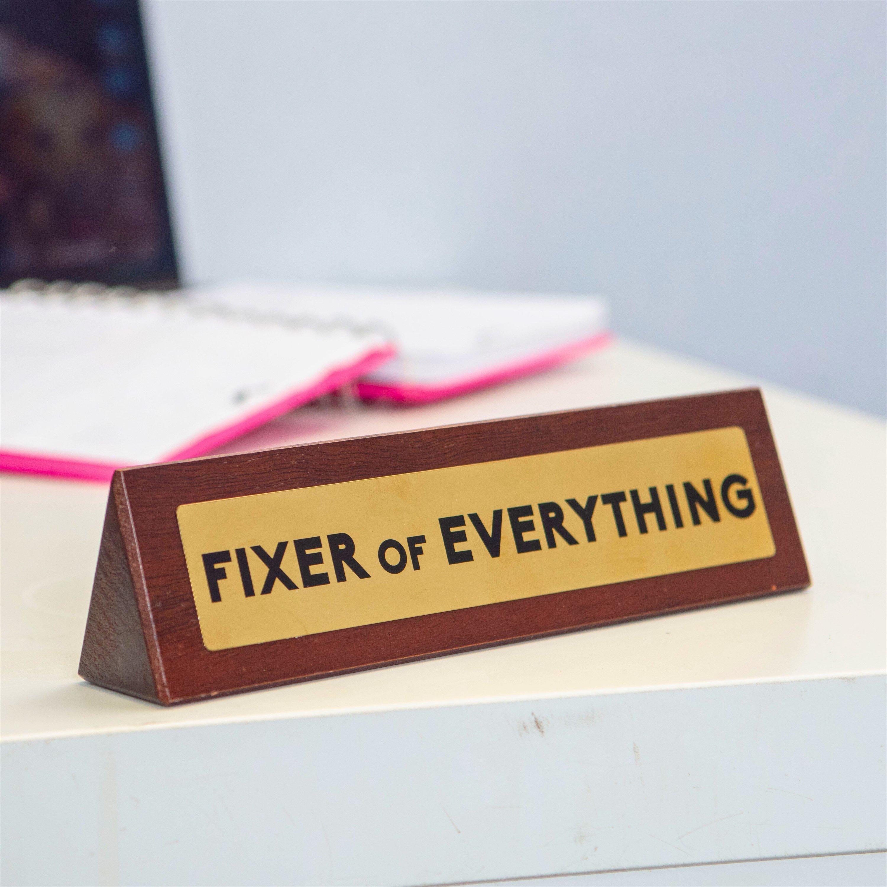 Brown - Boxer Gifts - Fixer Of Everything Wooden Desk Sign - Joke Gift - 2