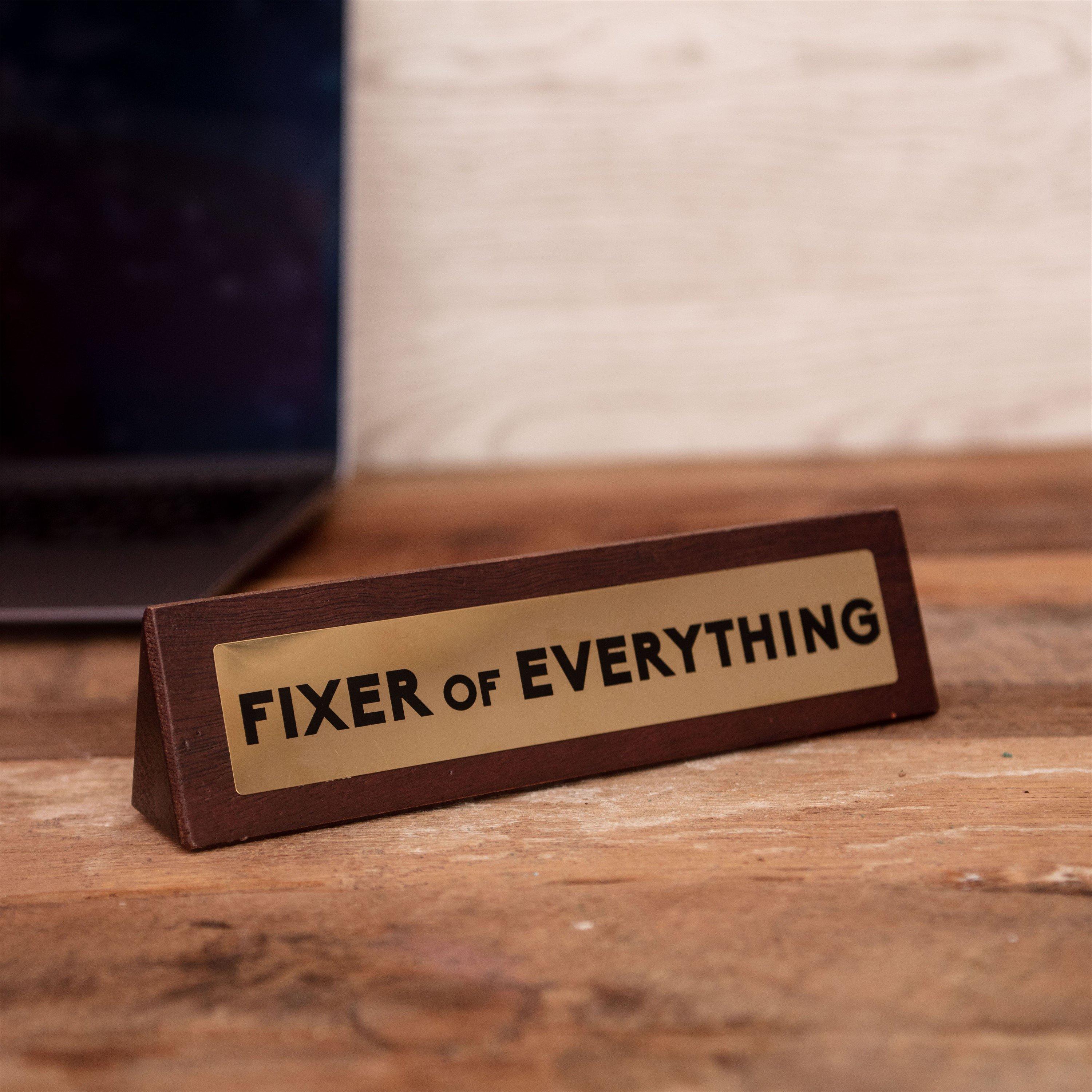 Brown - Boxer Gifts - Fixer Of Everything Wooden Desk Sign - Joke Gift - 3
