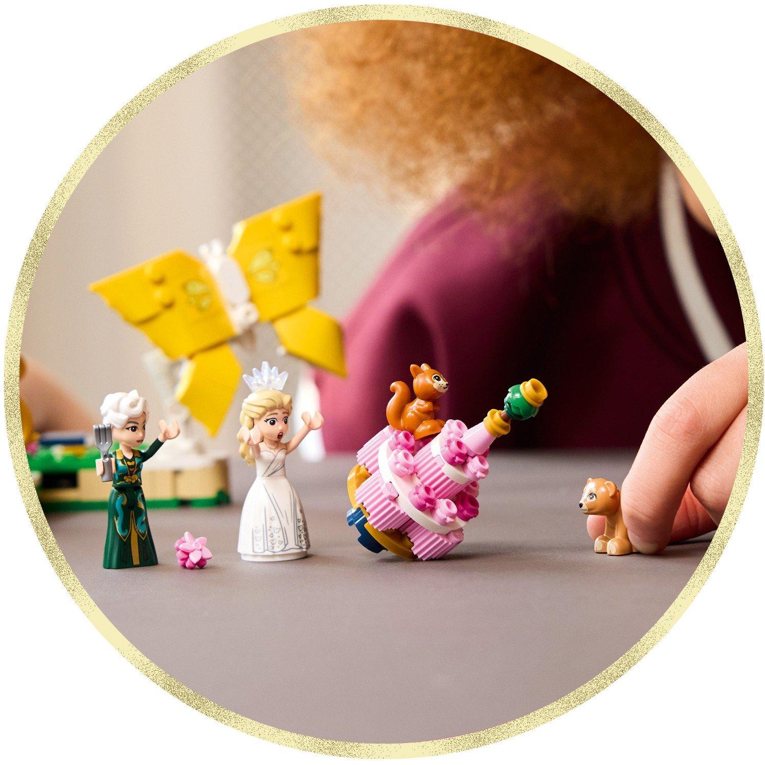 Glinda Wedding - LEGO - Wicked Glinda’s Wedding Day with Butterfly Toys 75688 - 12