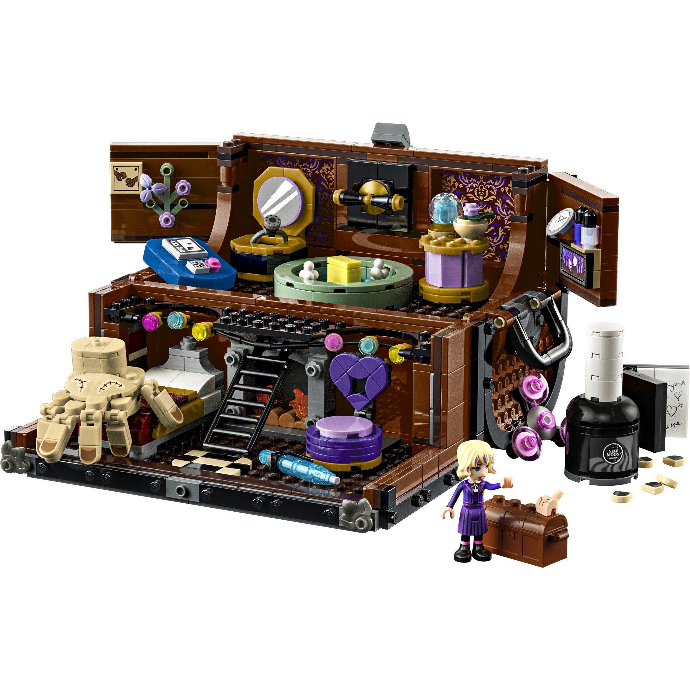 LEGO | Wednesday Thing’s Apartment Toy with Mini Dolls 76785 | Sports ...