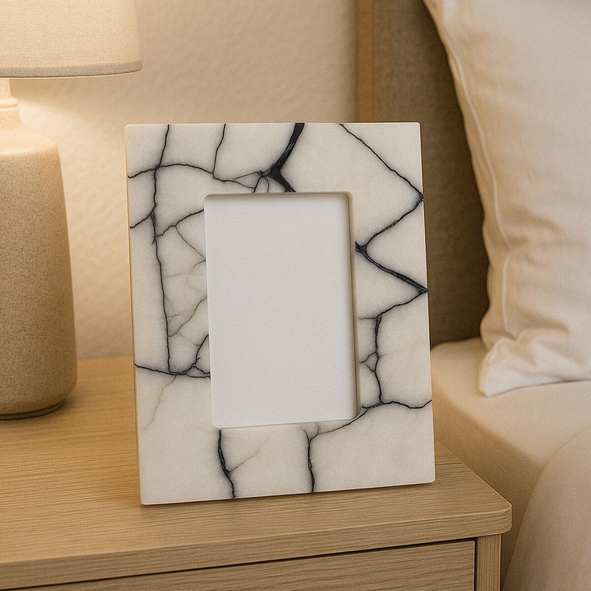 Fifty Five South  Marmara White And Black Marble 4In X 6In Small Pho - Black White - 23 x 18 x