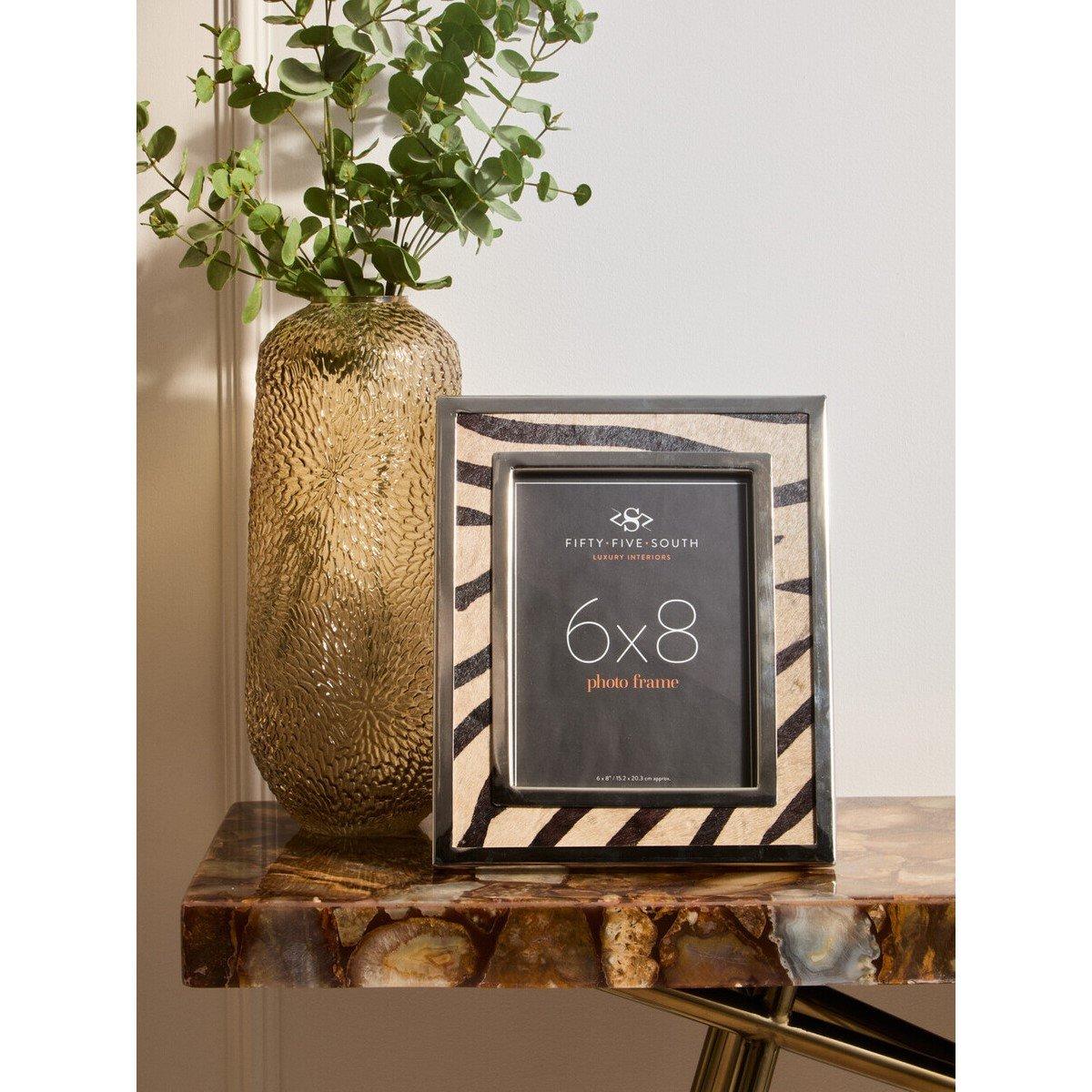 Fifty Five South  Kensington Townhouse 6In X 8In Zebra Design Photo - Black White - 29 x 24 x
