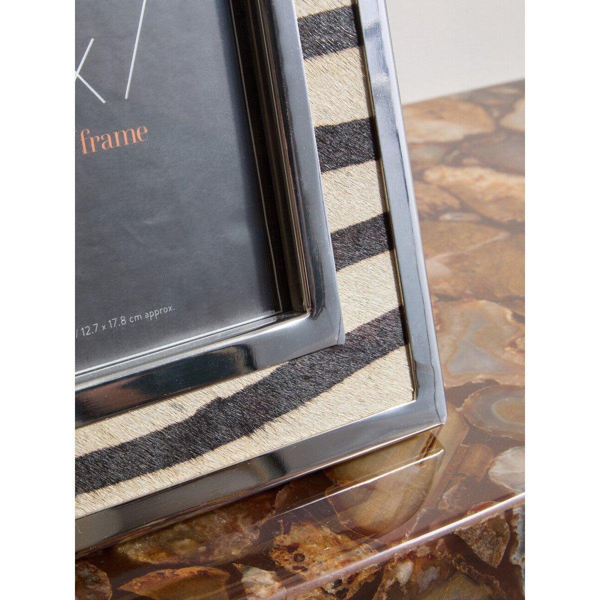 Black White - Fifty Five South - Kensington Townhouse 5in x 7in Zebra Design Photo - 3