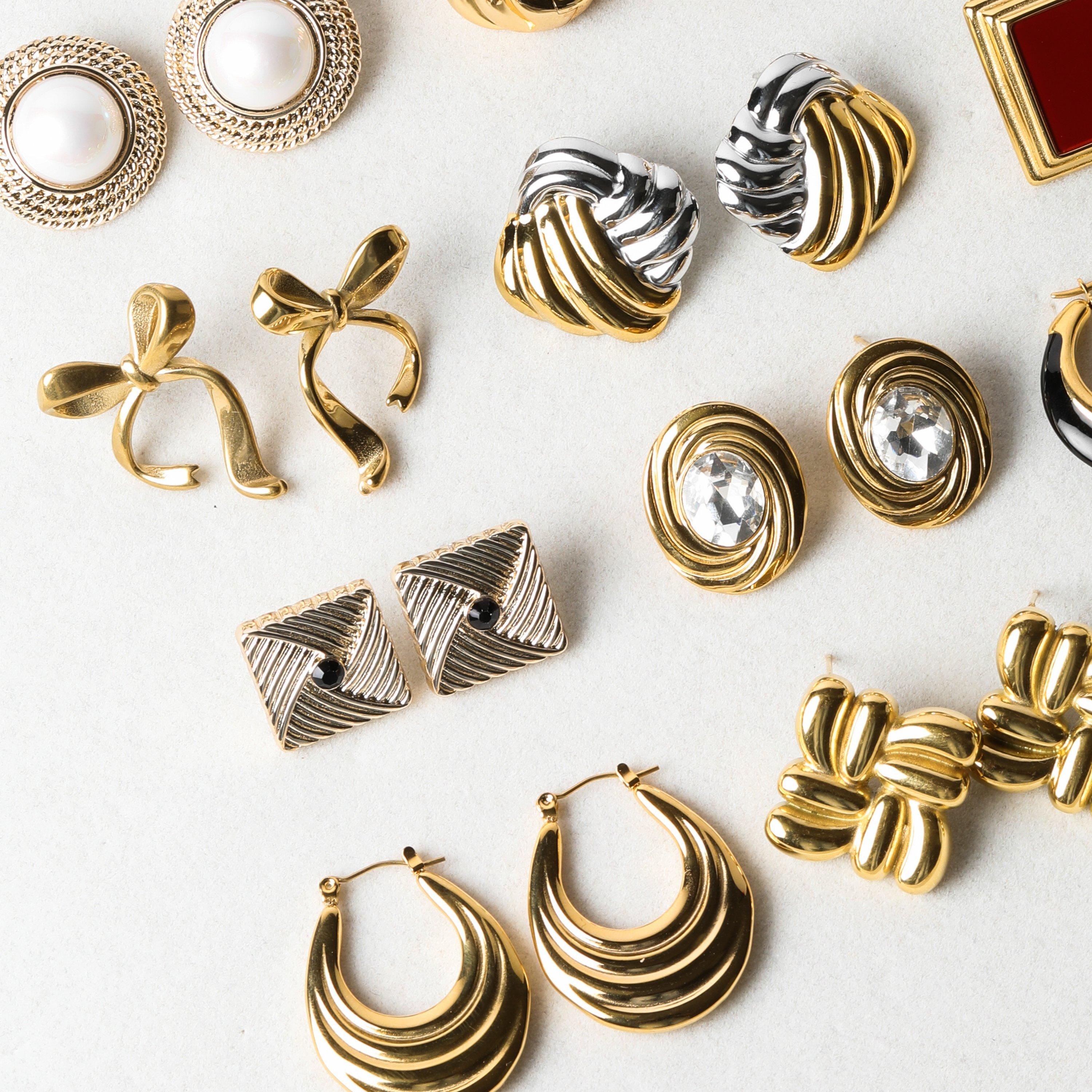 Gold - Jon Richard - Gold Plated Ridge And Jet Square Earrings - 5