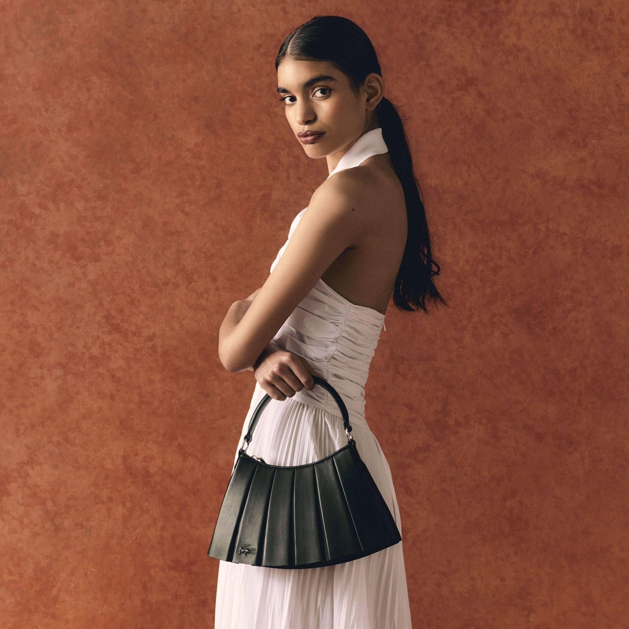 Noir - Lacoste - Women's Lenglen Shoulder Bags - 6