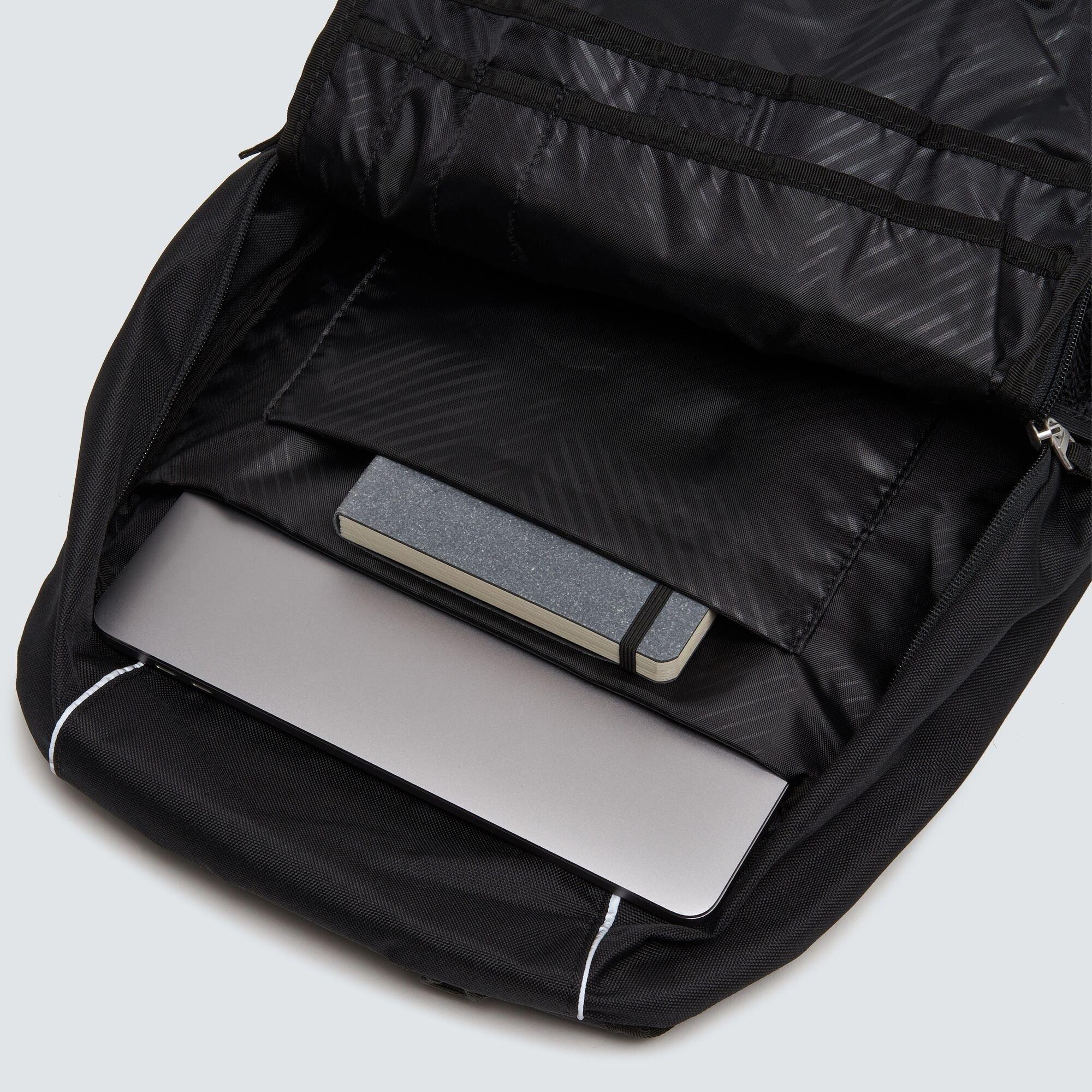 Blackout - Oakley - Oakley Enduro 20L 3.0 63 - 4