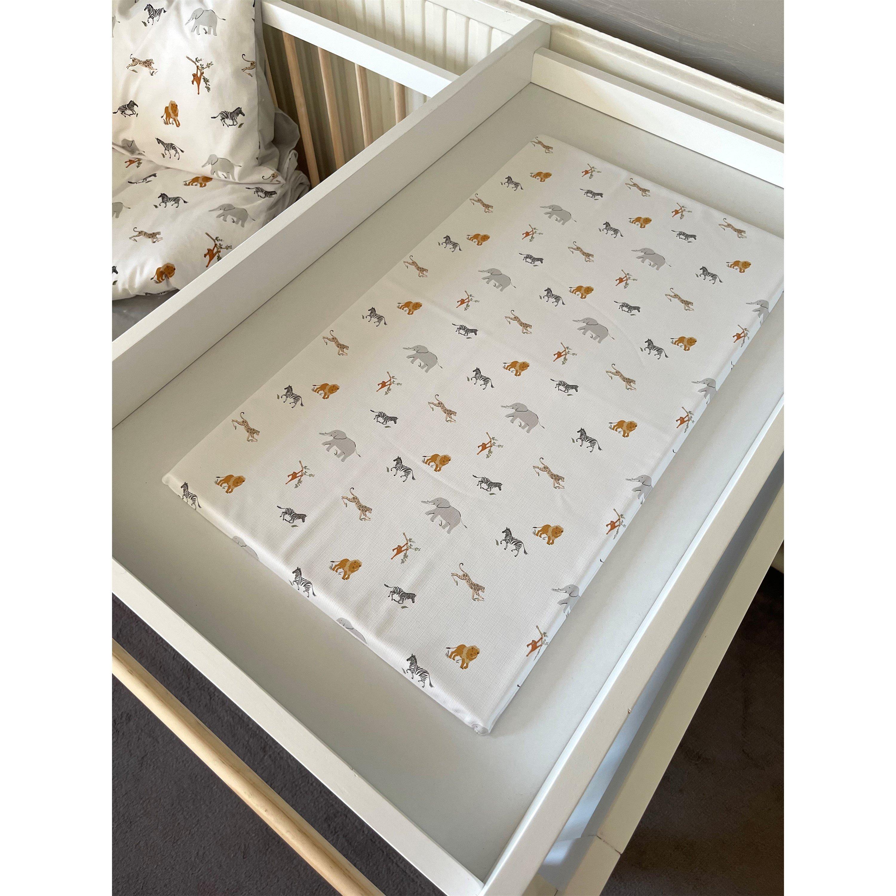 Safari Print - Clair De Lune - Jungle Dream Foldable Changing Mat - 1