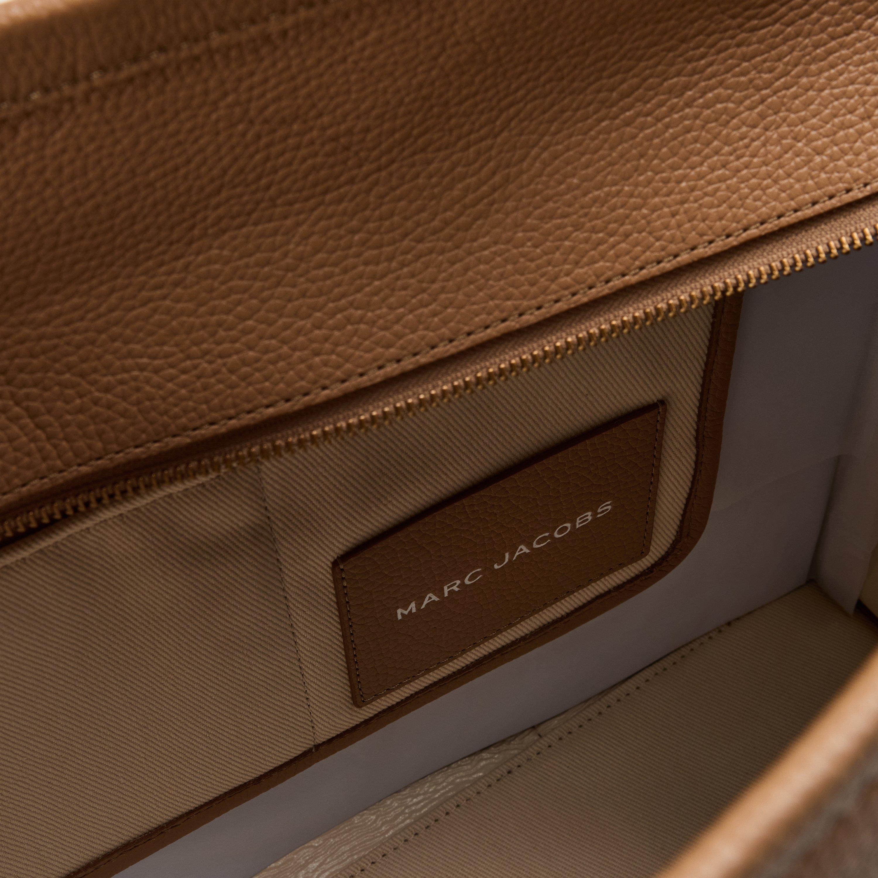 Camel - Marc Jacobs - Women's Large Leather Tote Bag - 4