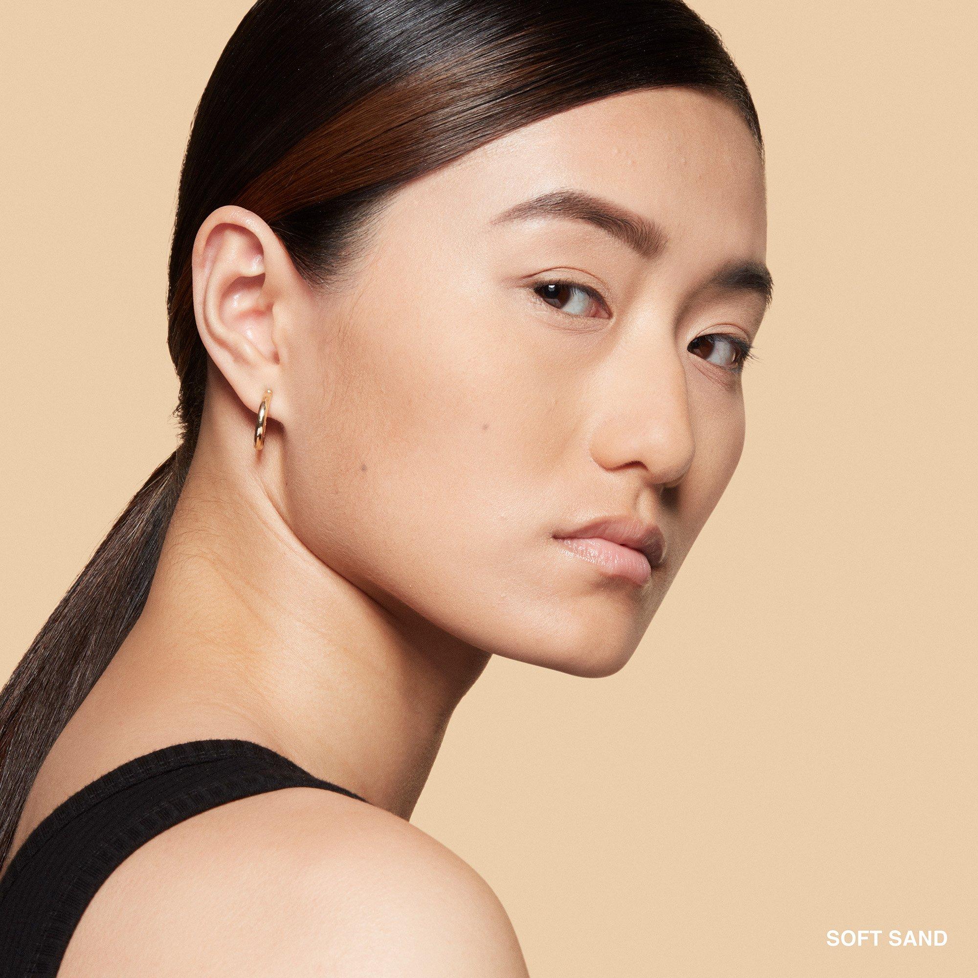 Soft Sand - Bobbi Brown - Sheer Pressed Finish Powder - 5