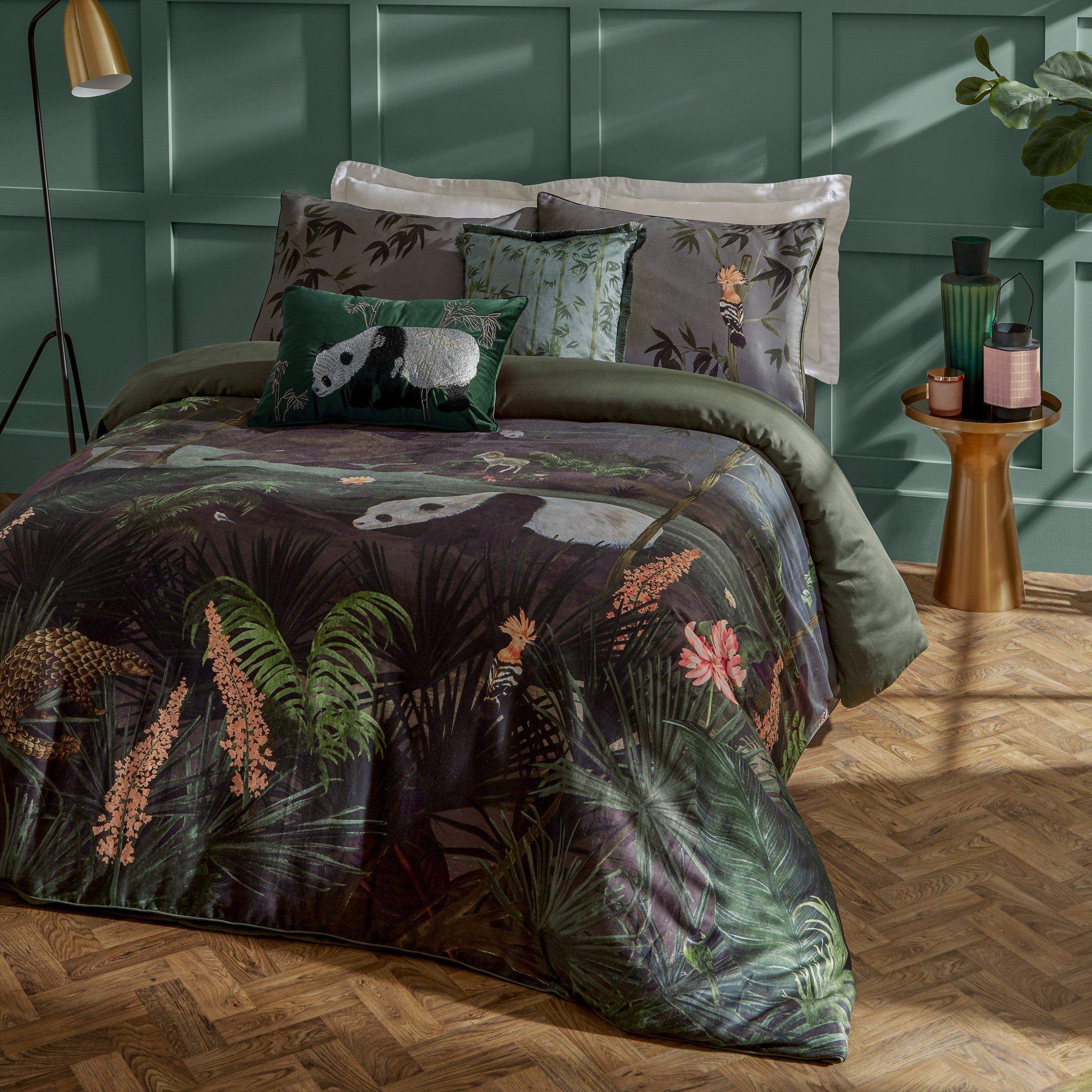 Botanical Riches  Chuan Exotic Jungle Duvet Set - Nightfall - Double
