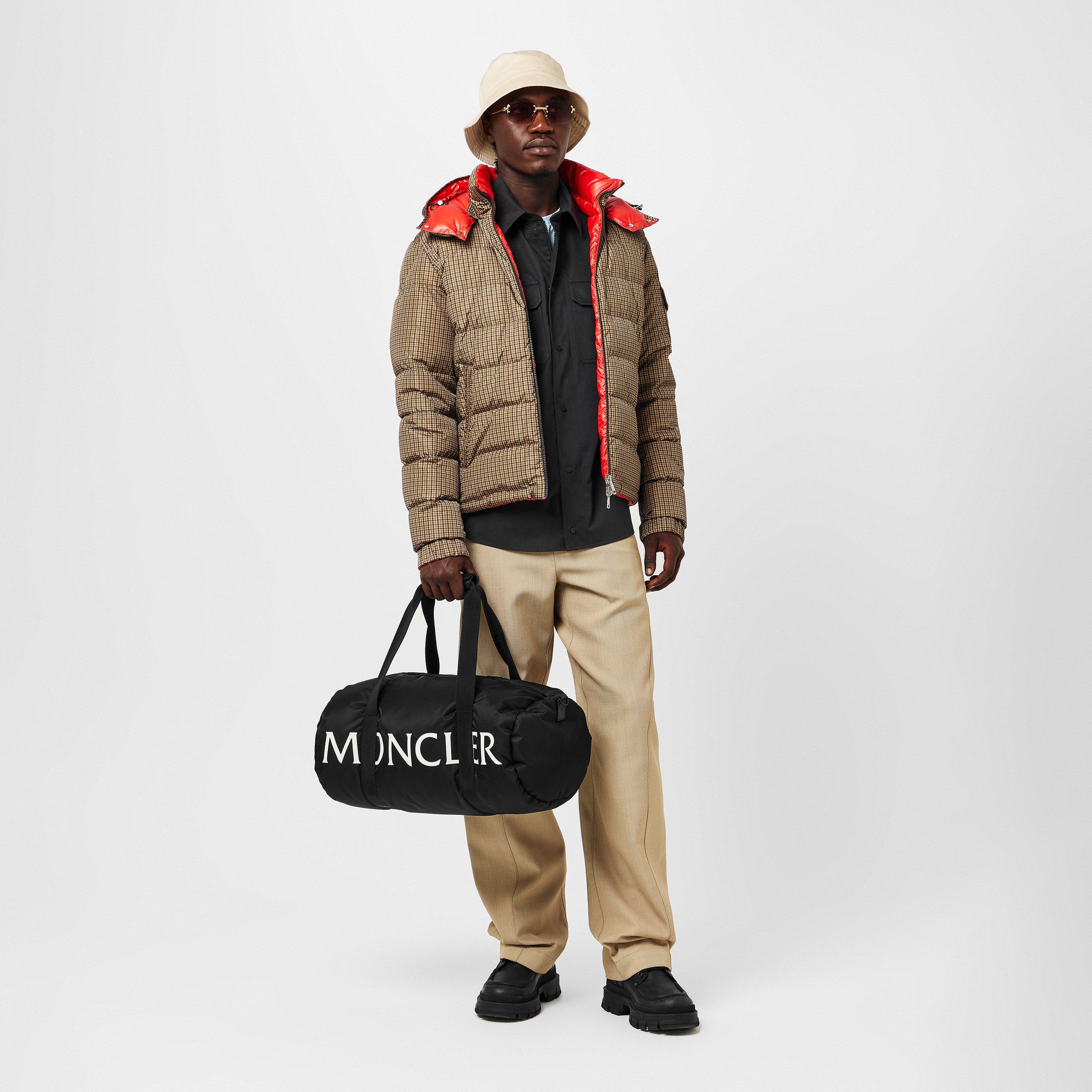 MONCLER VANITY FAIR 2019 BEVERLY HILLS NEW ESTABLISHMENT SUMMIT Drawstring Bag Black Logo Water-Repellent Down-Filled Duffle Bag - Bags  main image 4