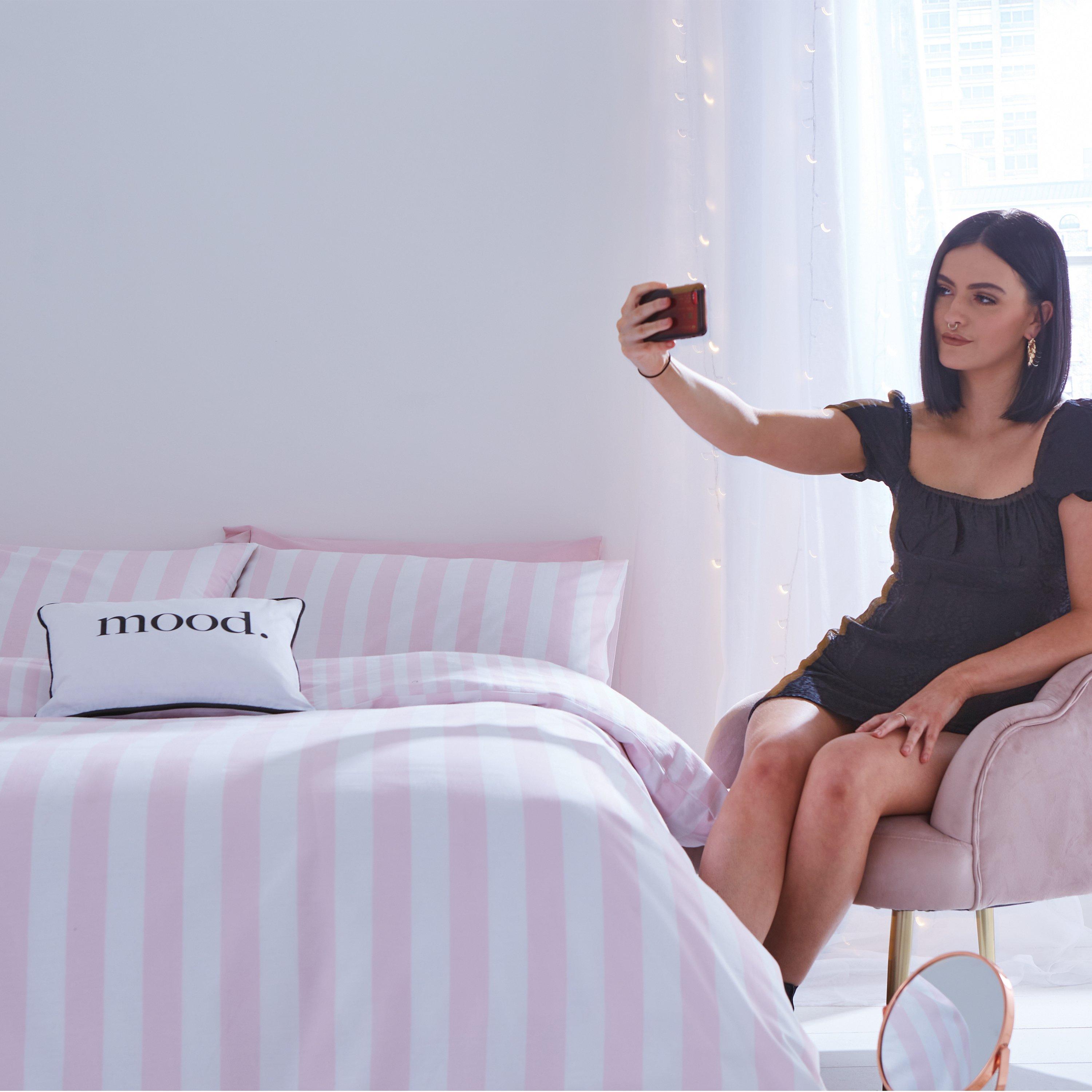 Pink - Sassy B - Stripe Tease Reversible Duvet Cover Set - 4