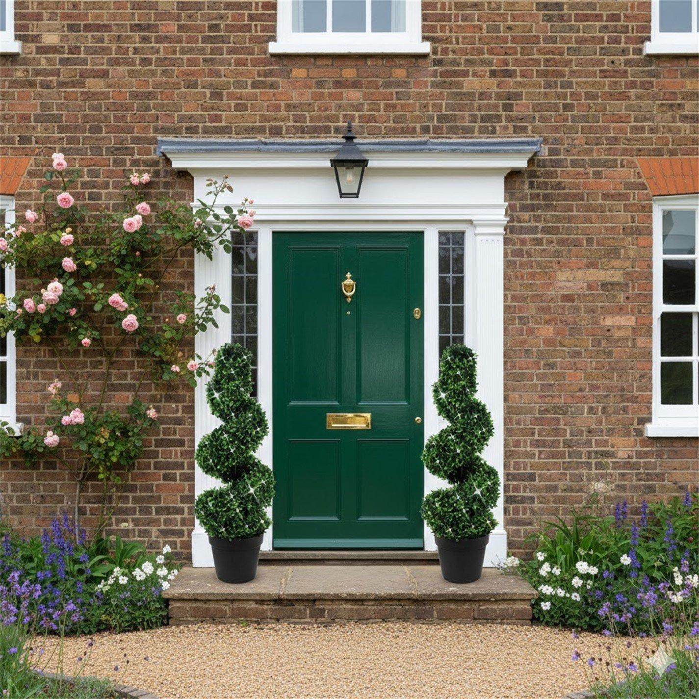 Streetwize  Pair Of Artificial Topiary Trees - Solar Powered Twist Style - Twists