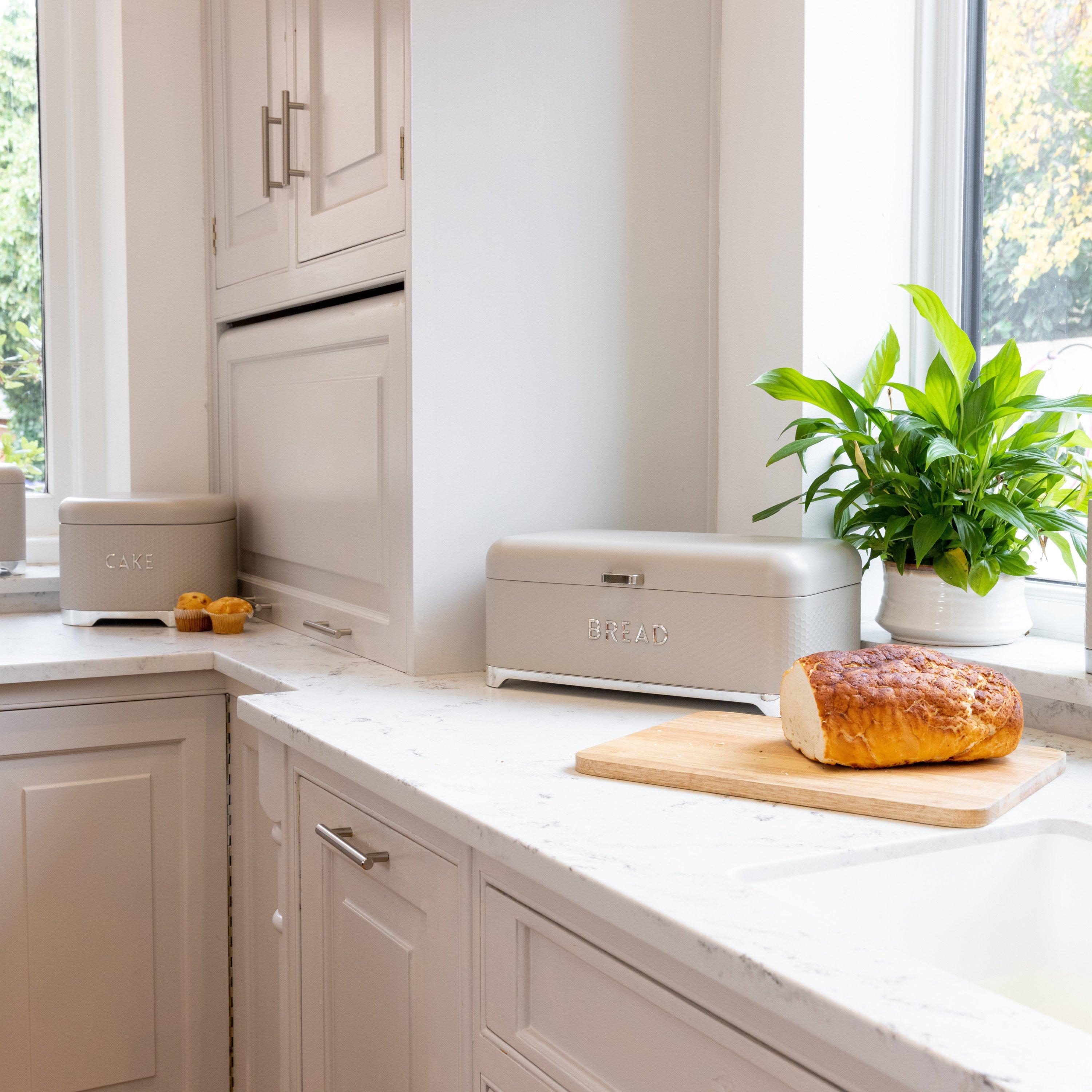 Cream - KitchenCraft - KitchenCraft Lovello Textured Bread Bin Iced Latt - 4