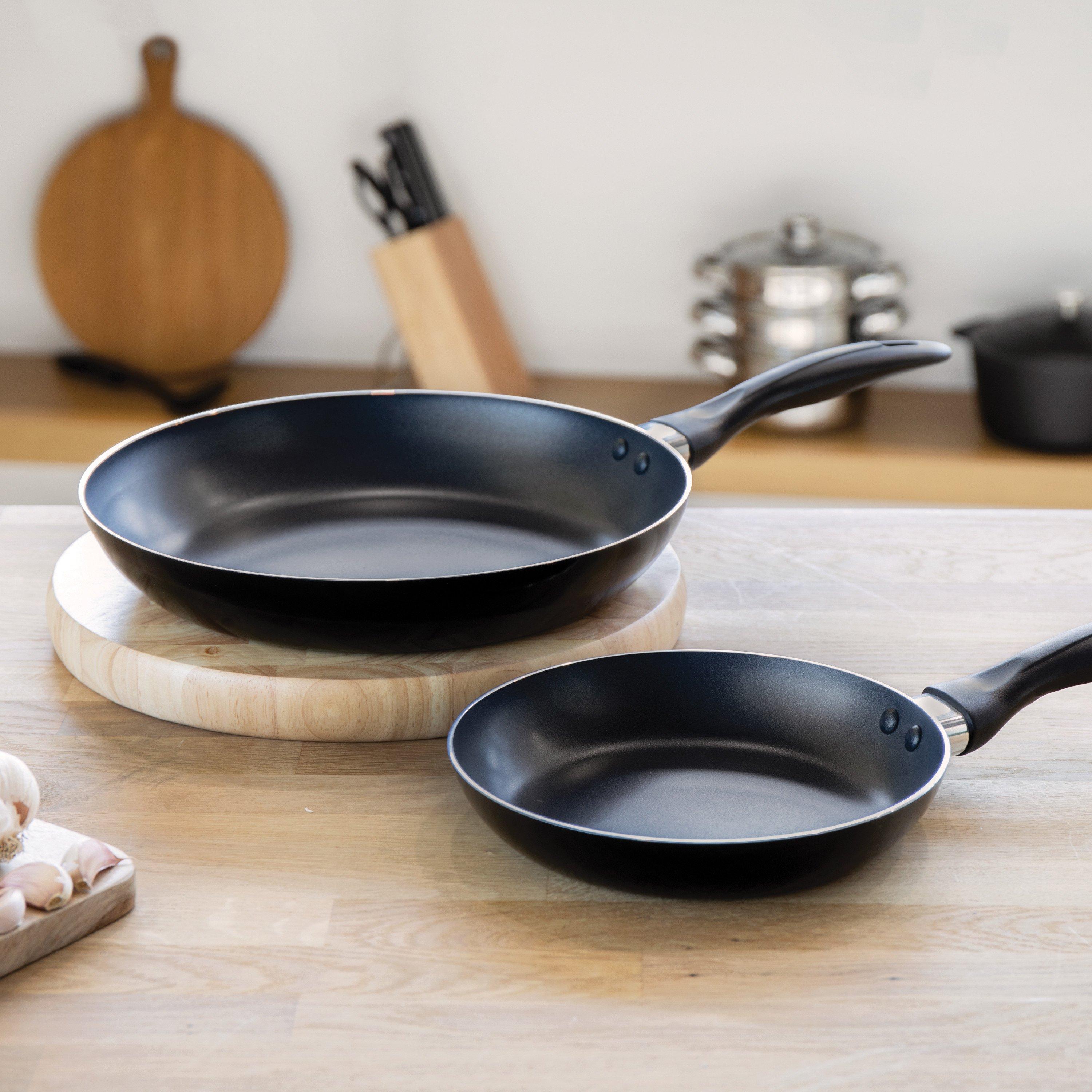 Black - KitchenCraft - KitchenCraft Non-Stick Frypan Set Set of 2 (20 an - 2