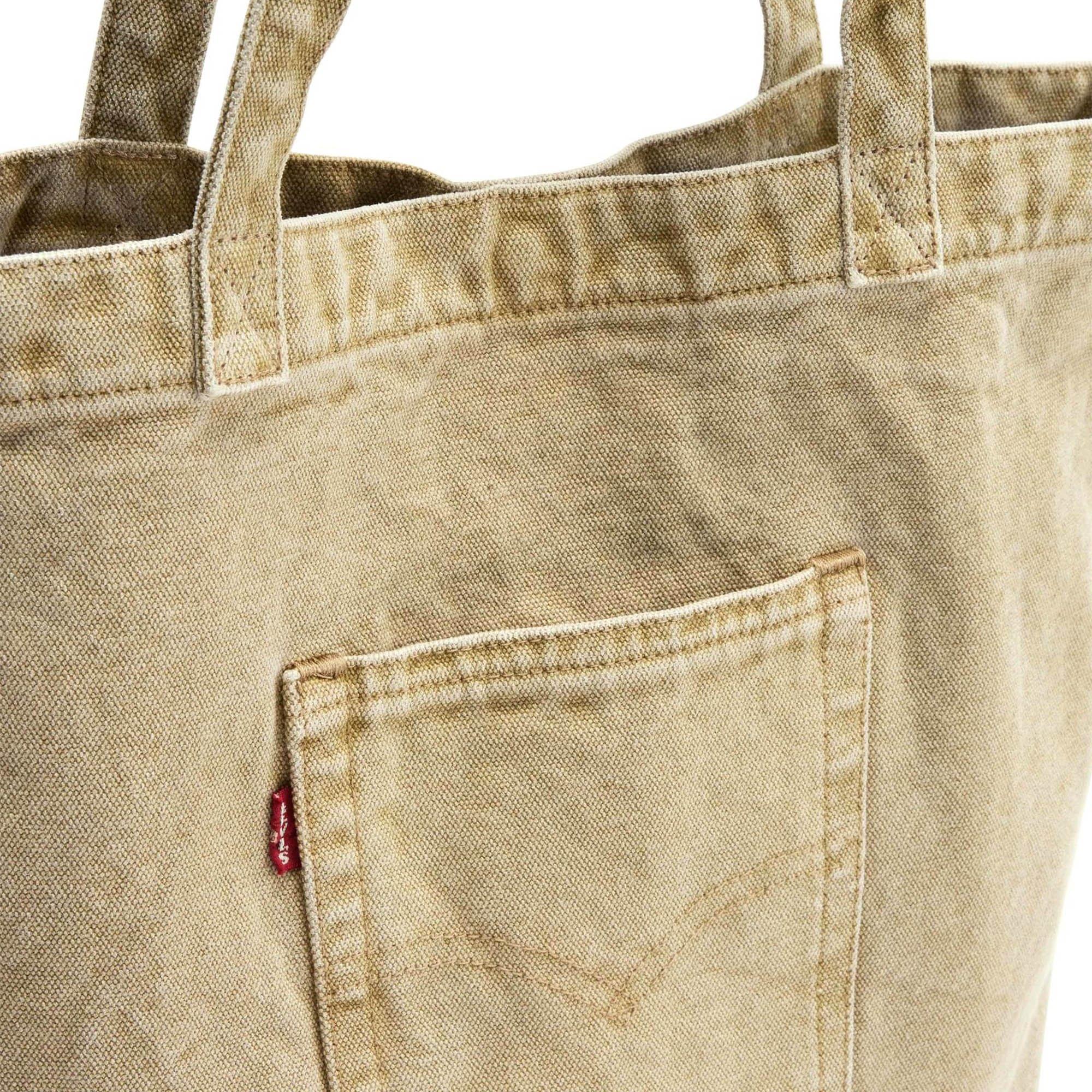 Sunshine Aftn - Levis - Back Pckt Tote Ld63 - 4