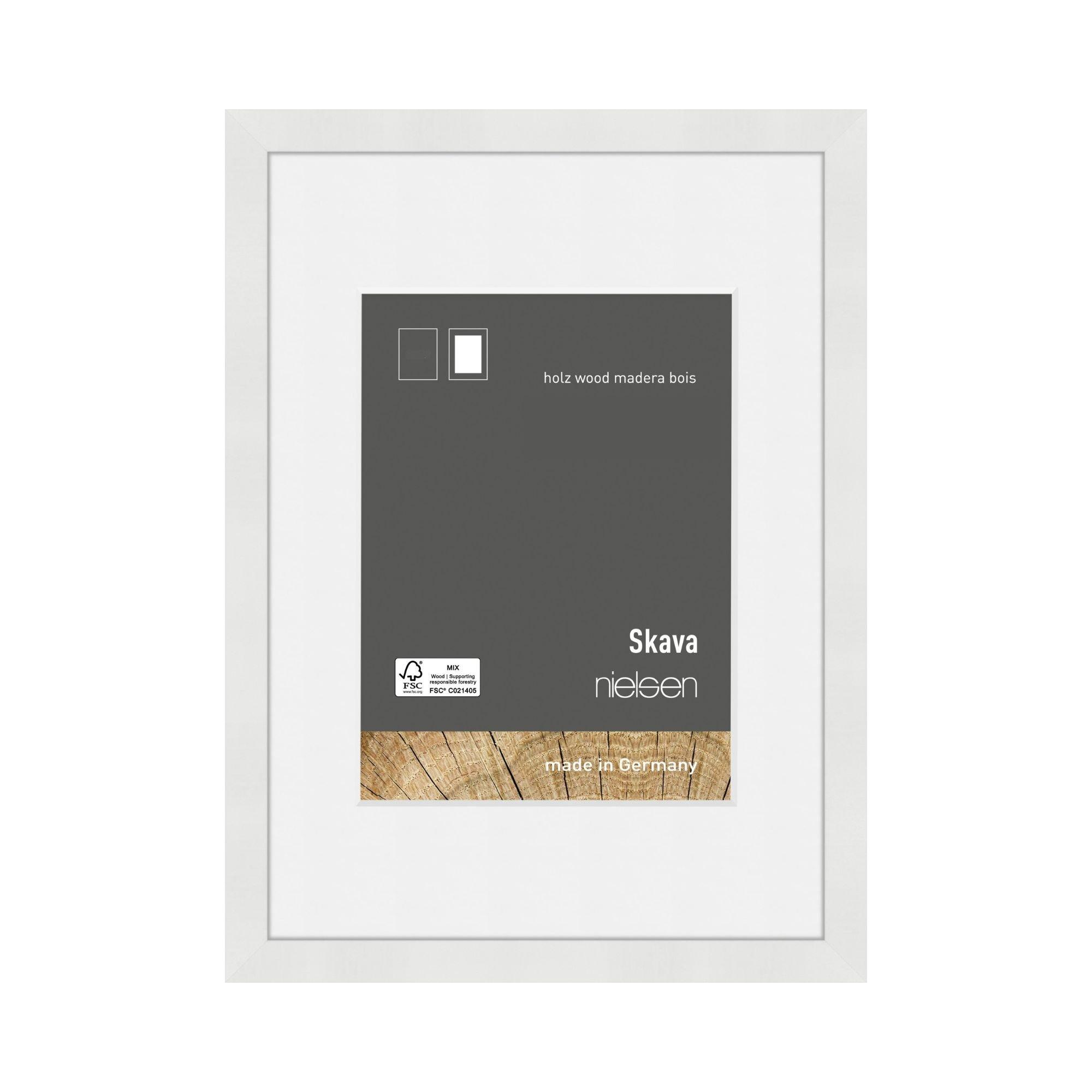 Nielsen  Skava Wooden Picture Frame With Mount White - A2