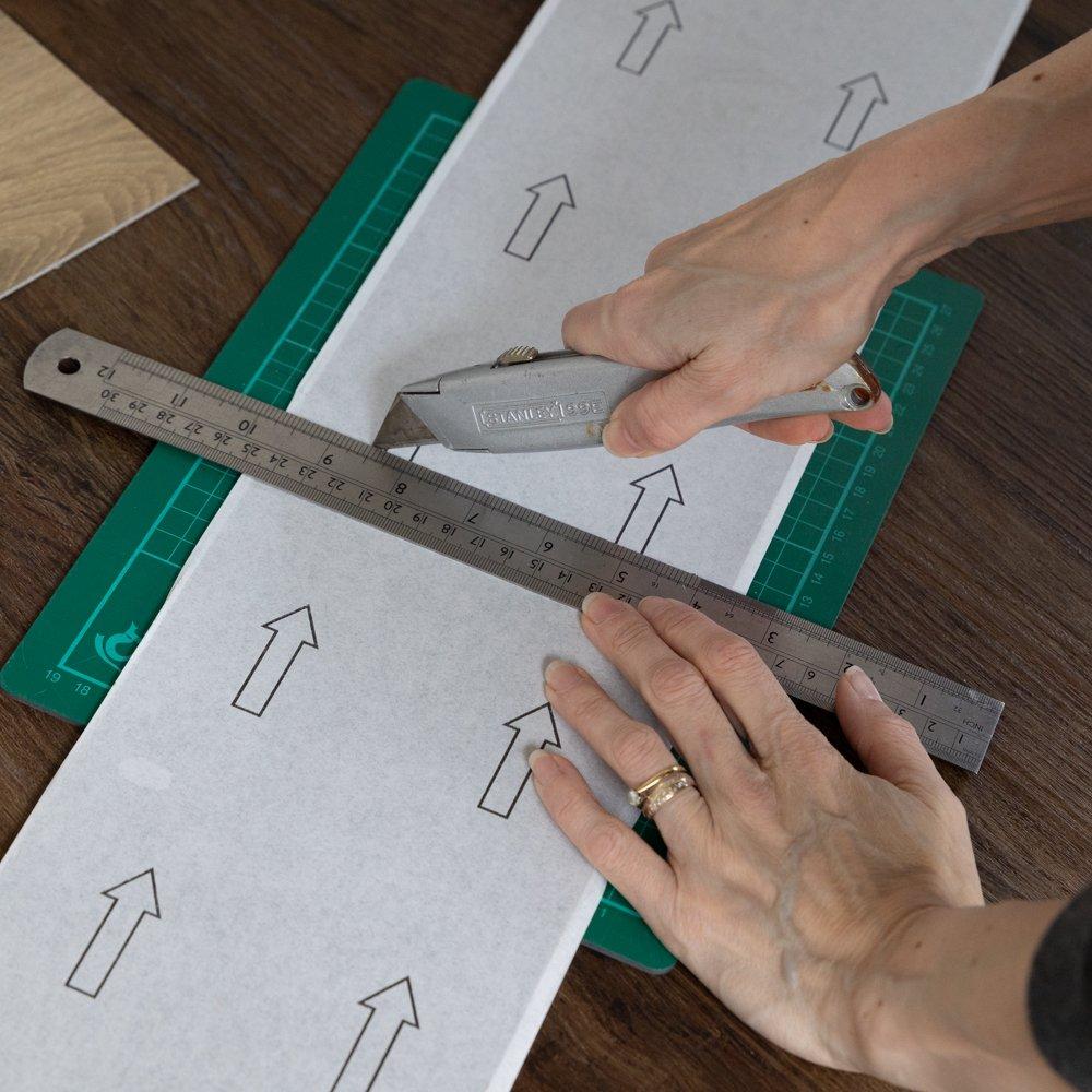 Brown - Floor Pops - Self Adhesive Vinyl Floor Planks Light Oak - 3