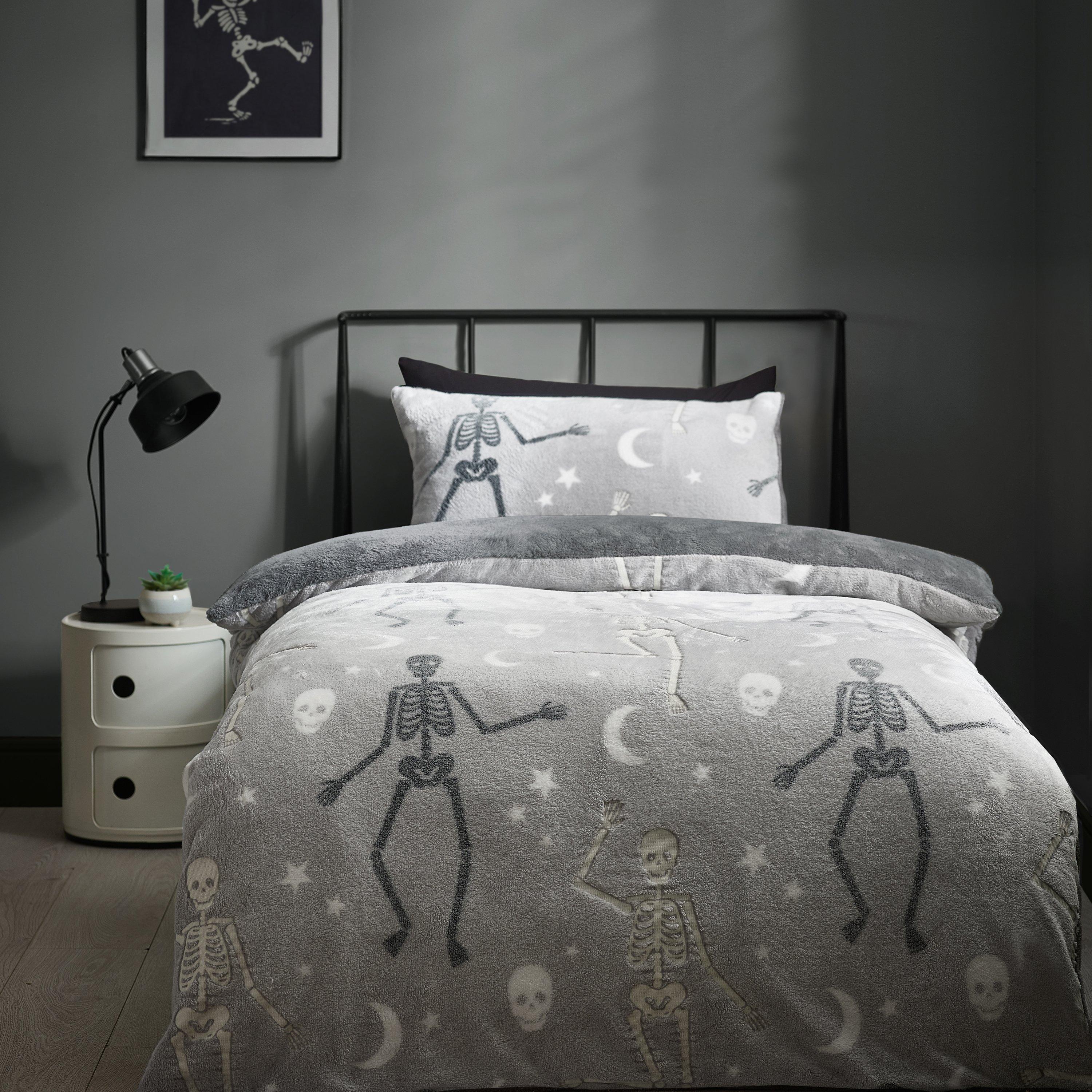 Catherine Lansfield  Kids Halloween Skeleton Glow In The Dark Duvet Set - Grey - Single