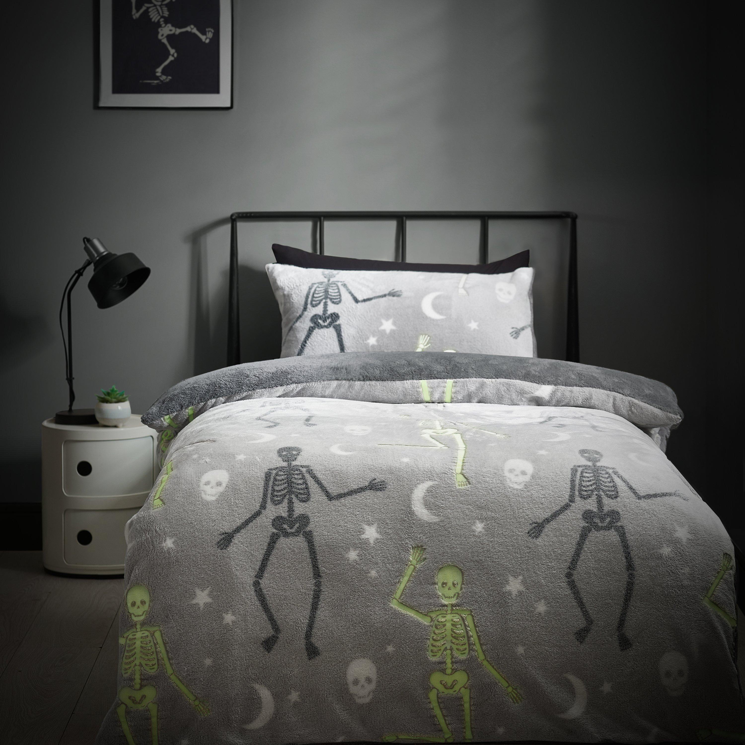 Grey - Catherine Lansfield - Halloween Skeleton Glow in the Dark Duvet Set - 2