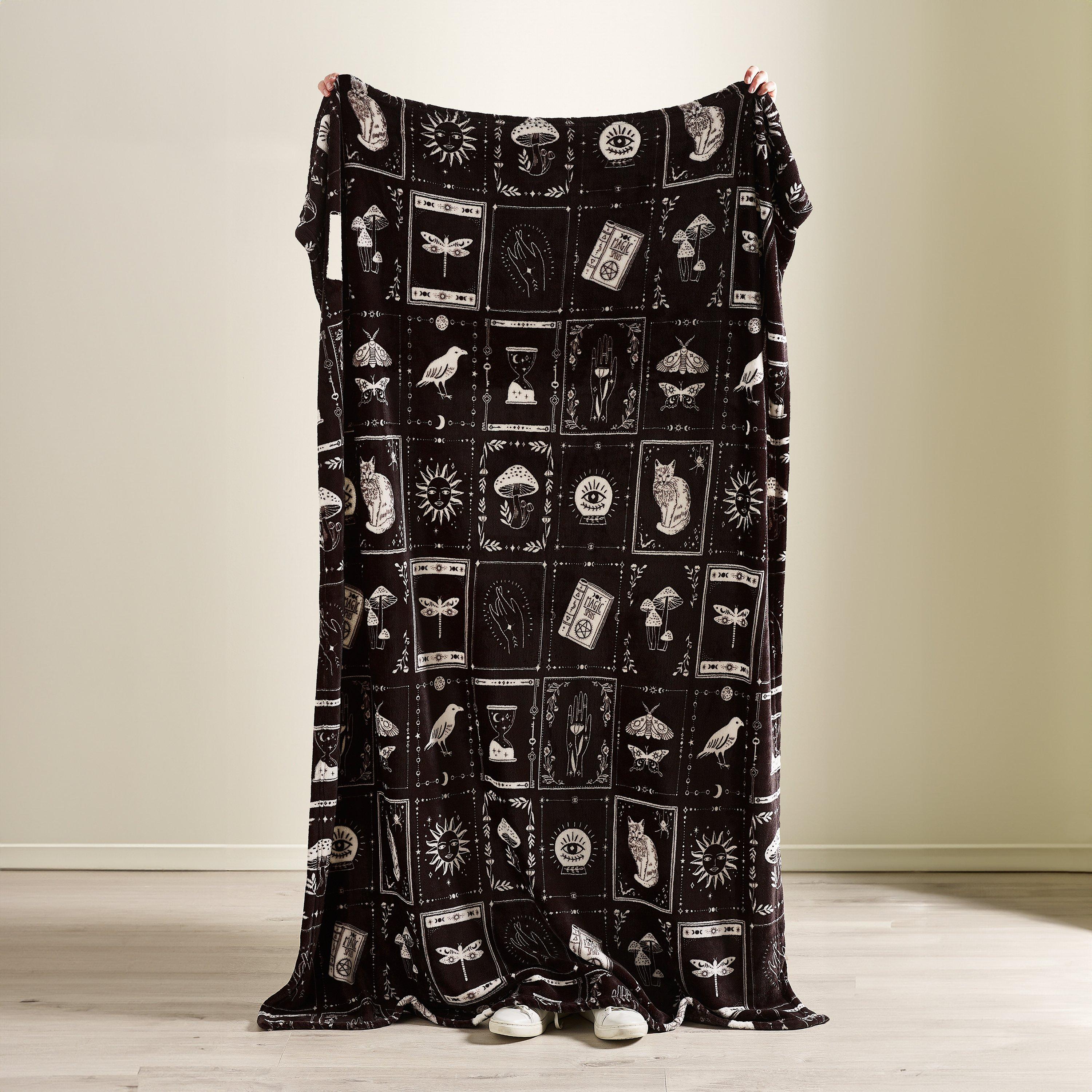 Black - Catherine Lansfield - Enchanted Witchcraft Cosy Fleece Blanket Throw - 3