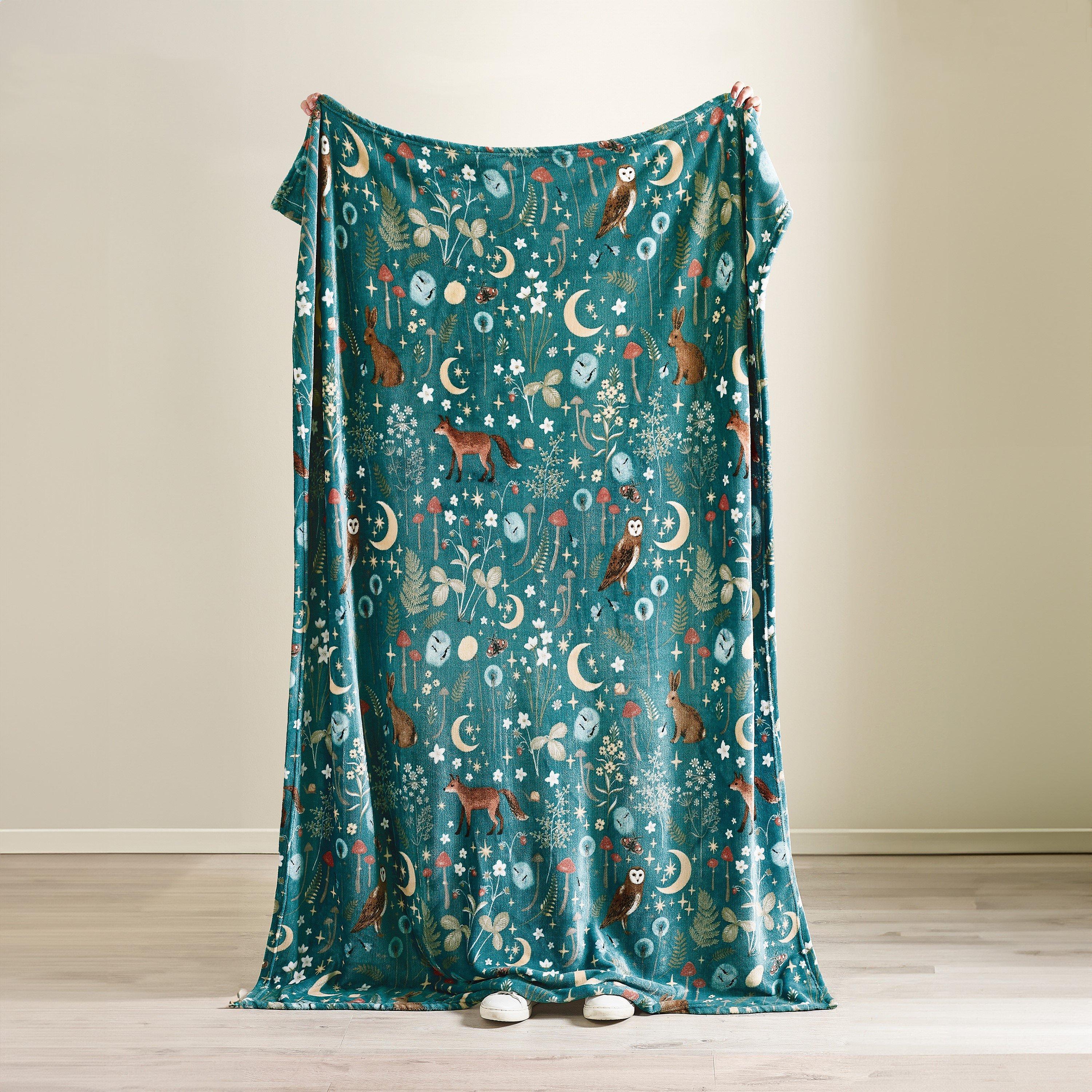 Forest Green - Catherine Lansfield - Enchanted Twilight Cosy Fleece Blanket Throw - 3