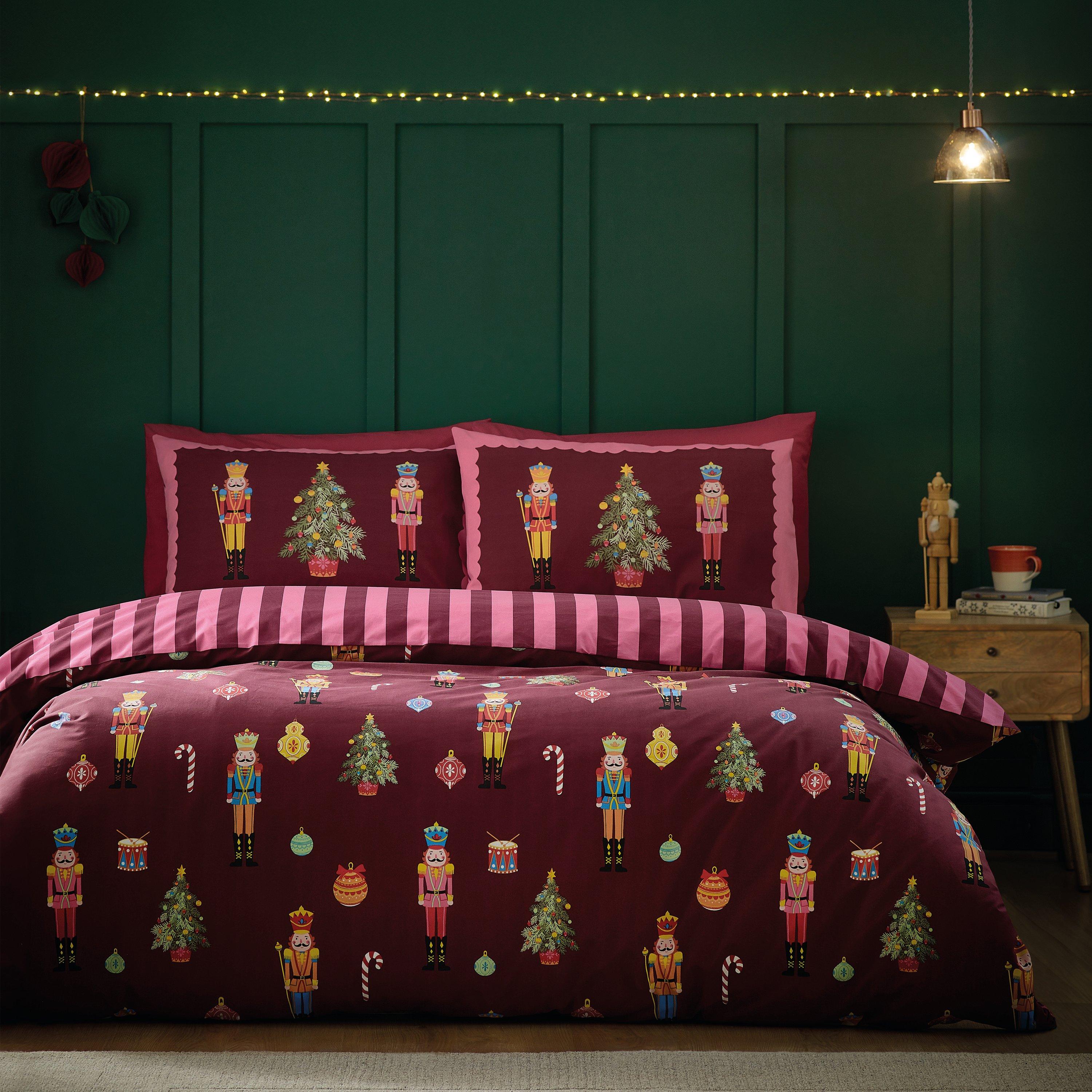 Plum - Catherine Lansfield - Christmas Nutcracker Stripe Duvet Cover Set - 1