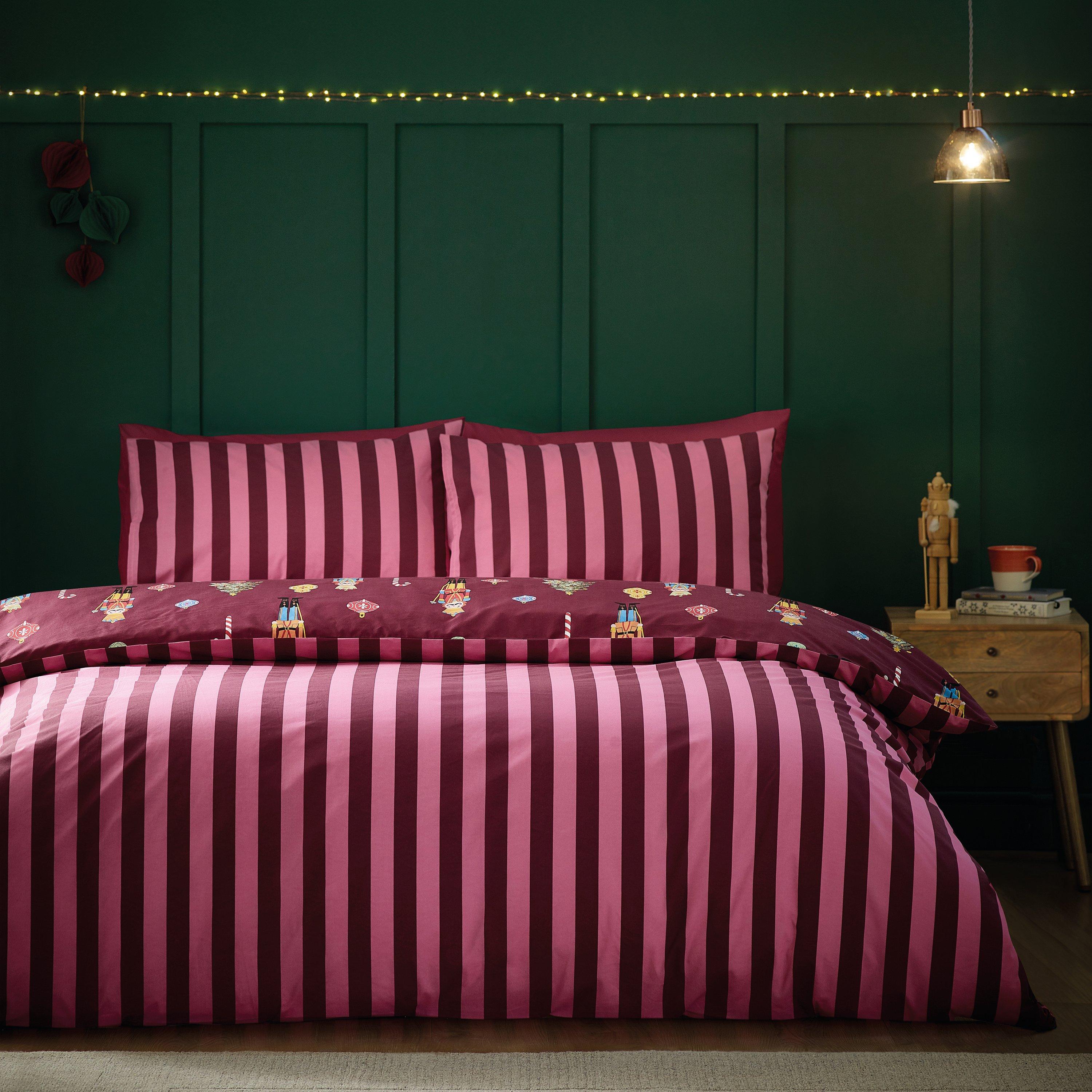 Plum - Catherine Lansfield - Christmas Nutcracker Stripe Duvet Cover Set - 2