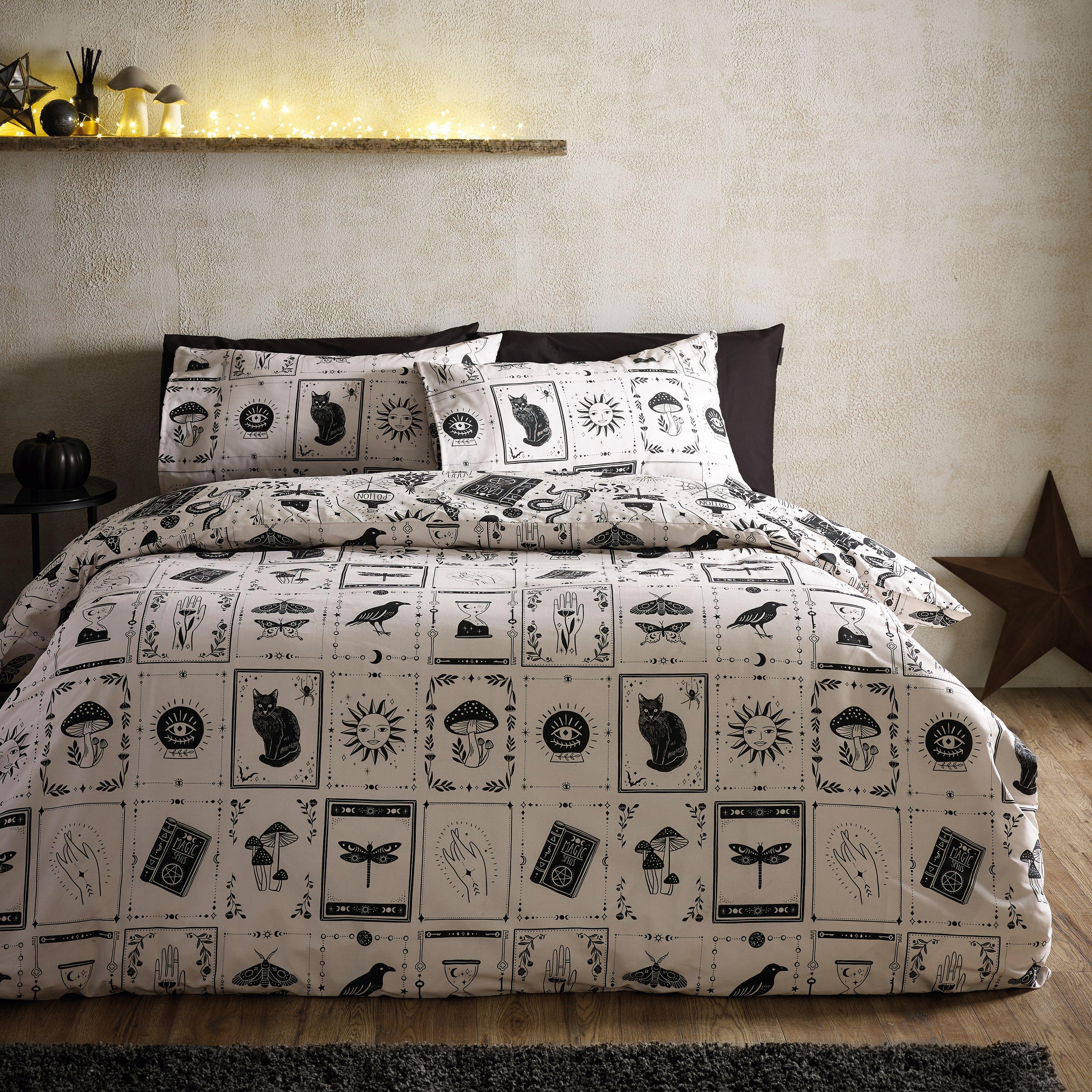 Black / Natural - Catherine Lansfield - Enchanted Witchcraft Reversible Duvet Cover Set - 2