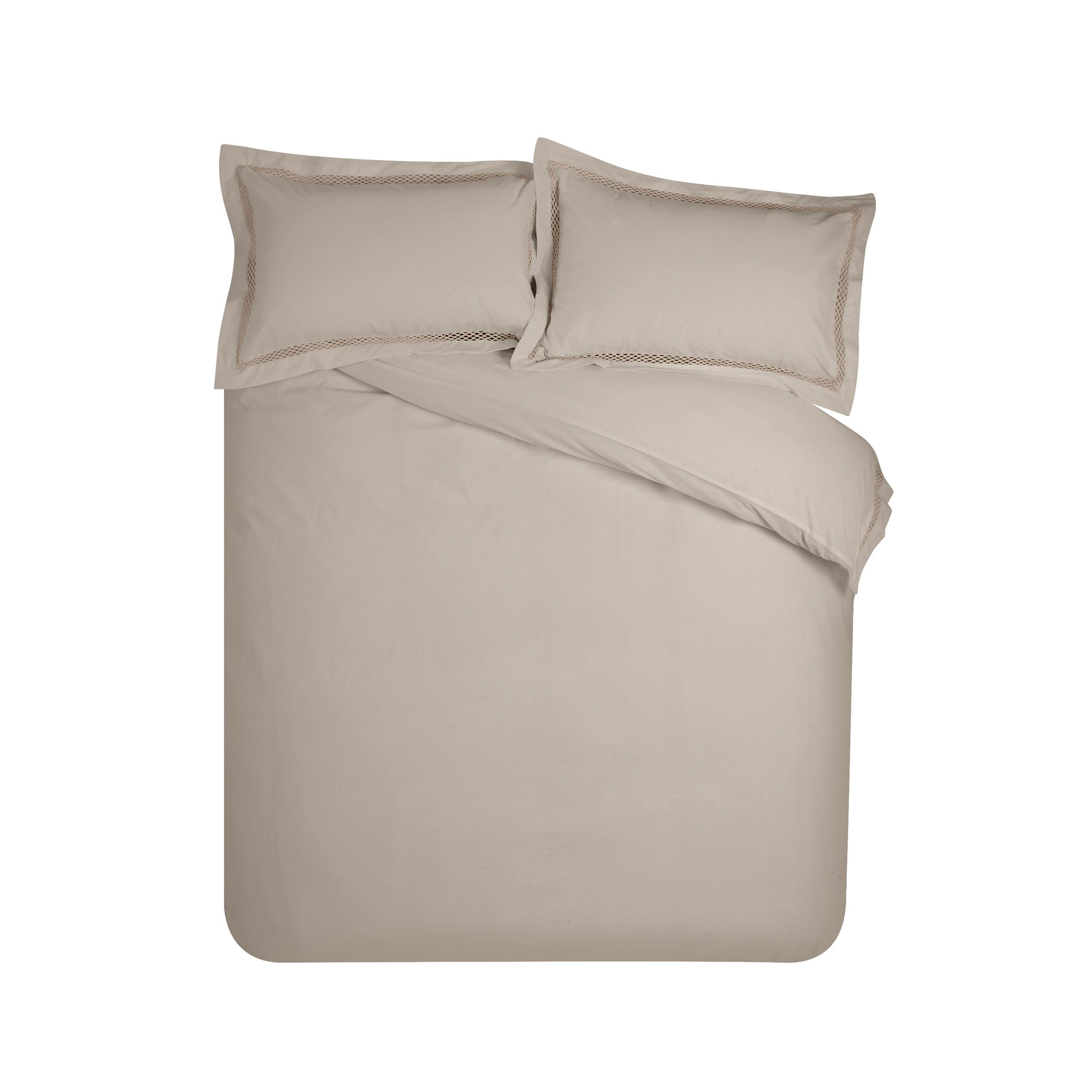 Natural - Catherine Lansfield - Classic Lattice Lace Duvet Cover Set - 4