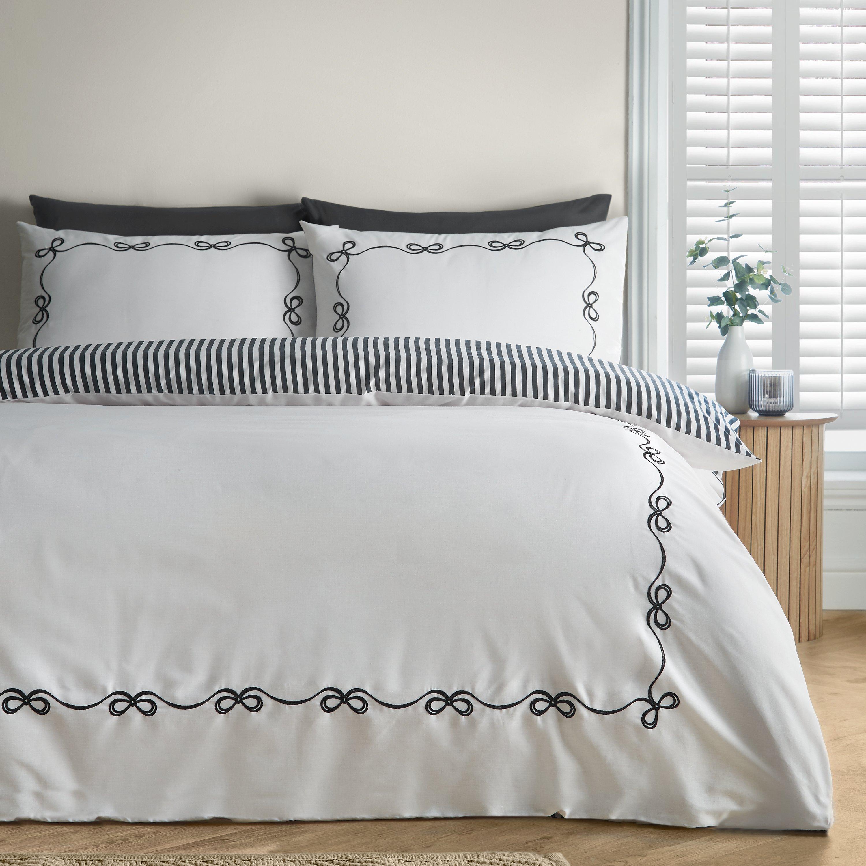 Bow Embroidery Duvet Cover Set