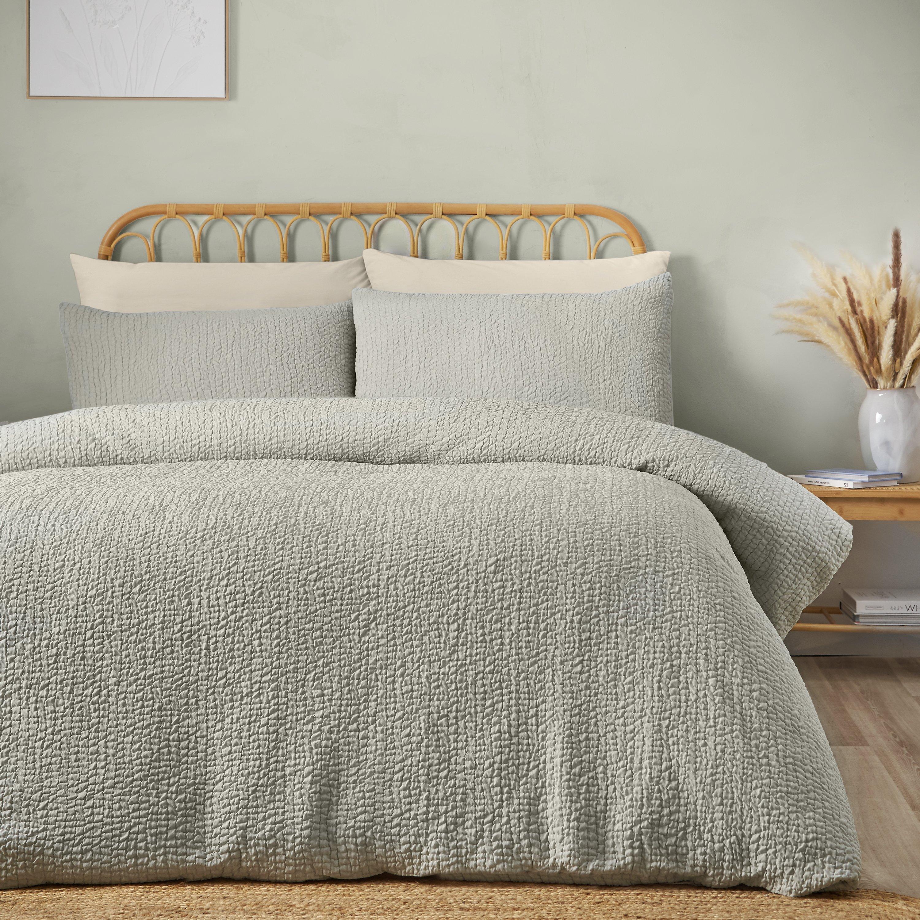 Catherine Lansfield  Crinkle Seersucker Duvet Cover Set - Green - Single