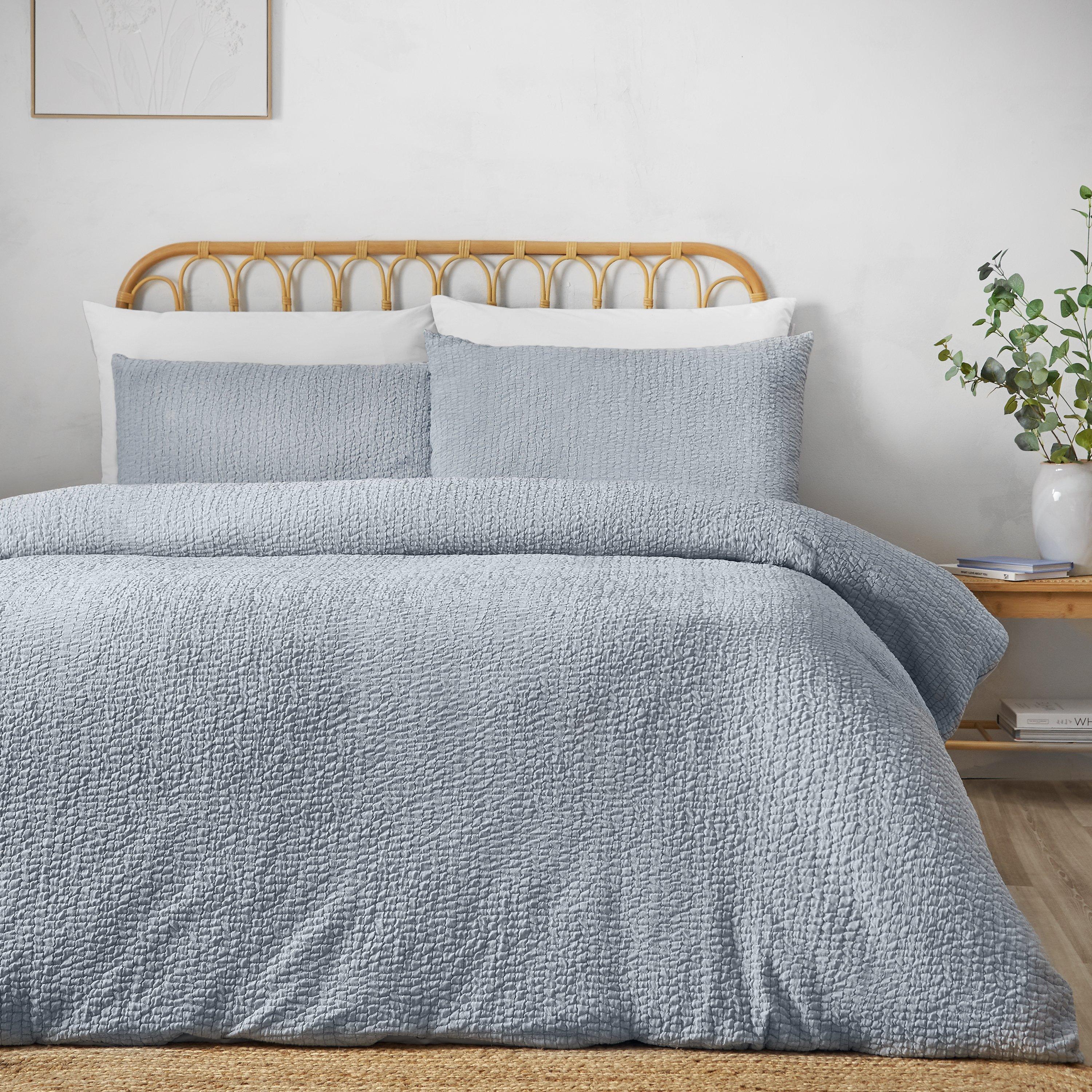 Catherine Lansfield  Crinkle Seersucker Duvet Cover Set - Blue - King